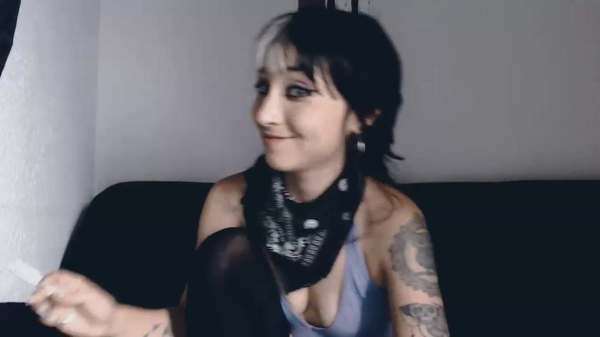 Gallery image thumbnail from Petit_Haze's myfreecams stream on, 08/11/2023, 01:38 image 19 of 20