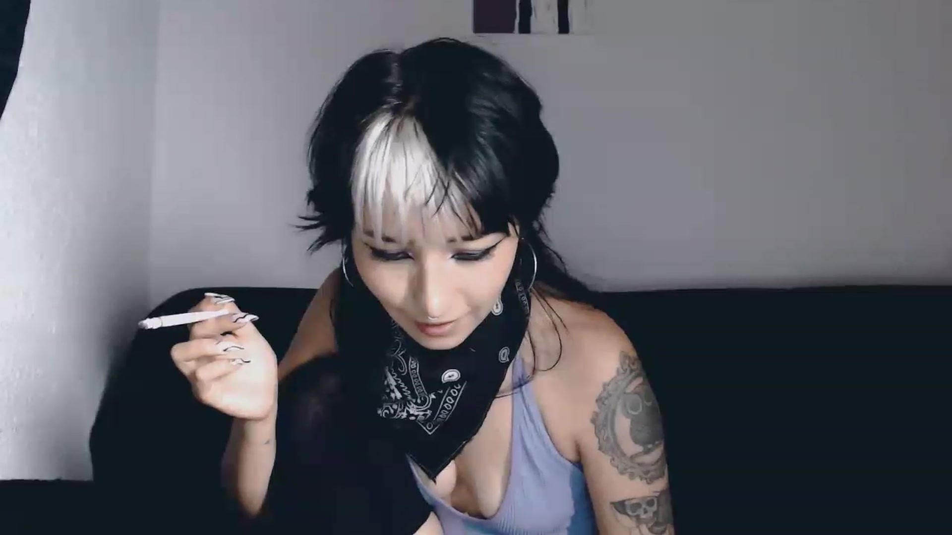 Gallery image thumbnail from Petit_Haze's myfreecams stream on, 08/11/2023, 01:38 image 18 of 20