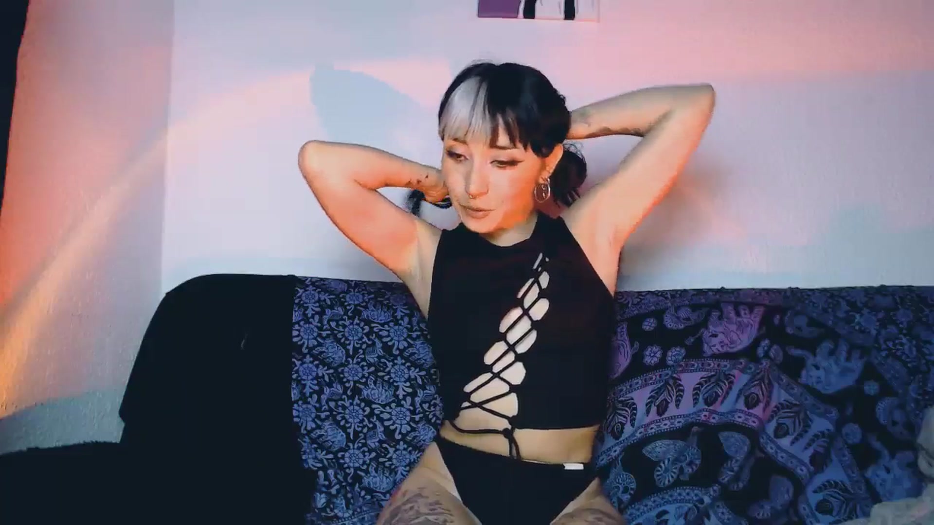 Gallery image thumbnail from Petit_Haze's myfreecams stream on, 08/30/2023, 09:14 image 12 of 20