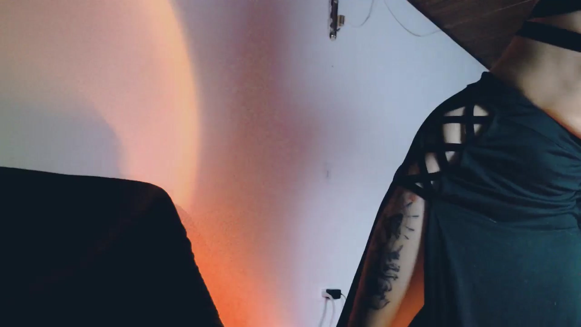 Gallery image thumbnail from Petit_Haze's myfreecams stream on, 09/16/2023, 07:45 image 7 of 20