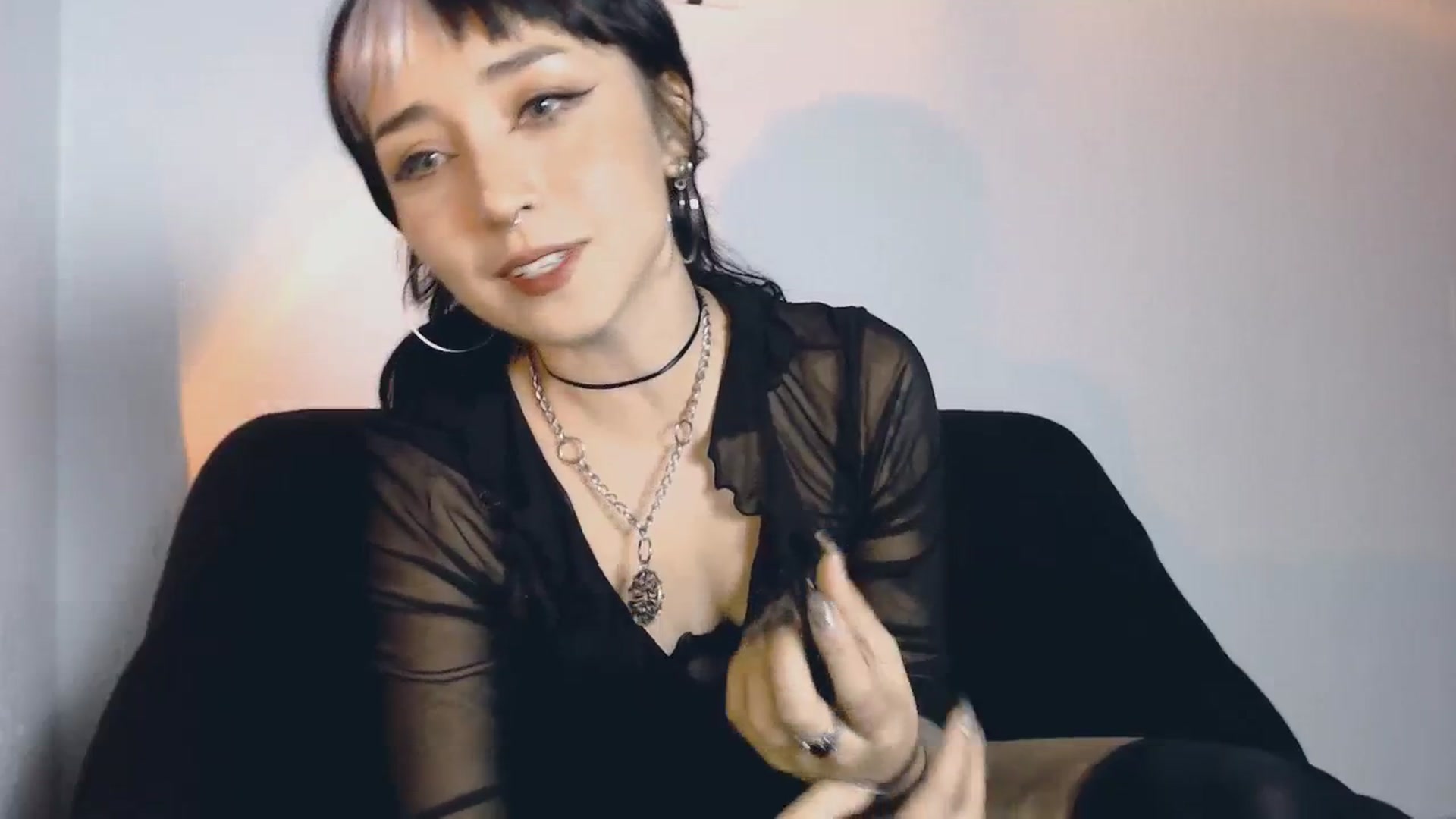 Gallery image thumbnail from Petit_Haze's myfreecams stream on, 09/23/2023, 23:14 image 17 of 20