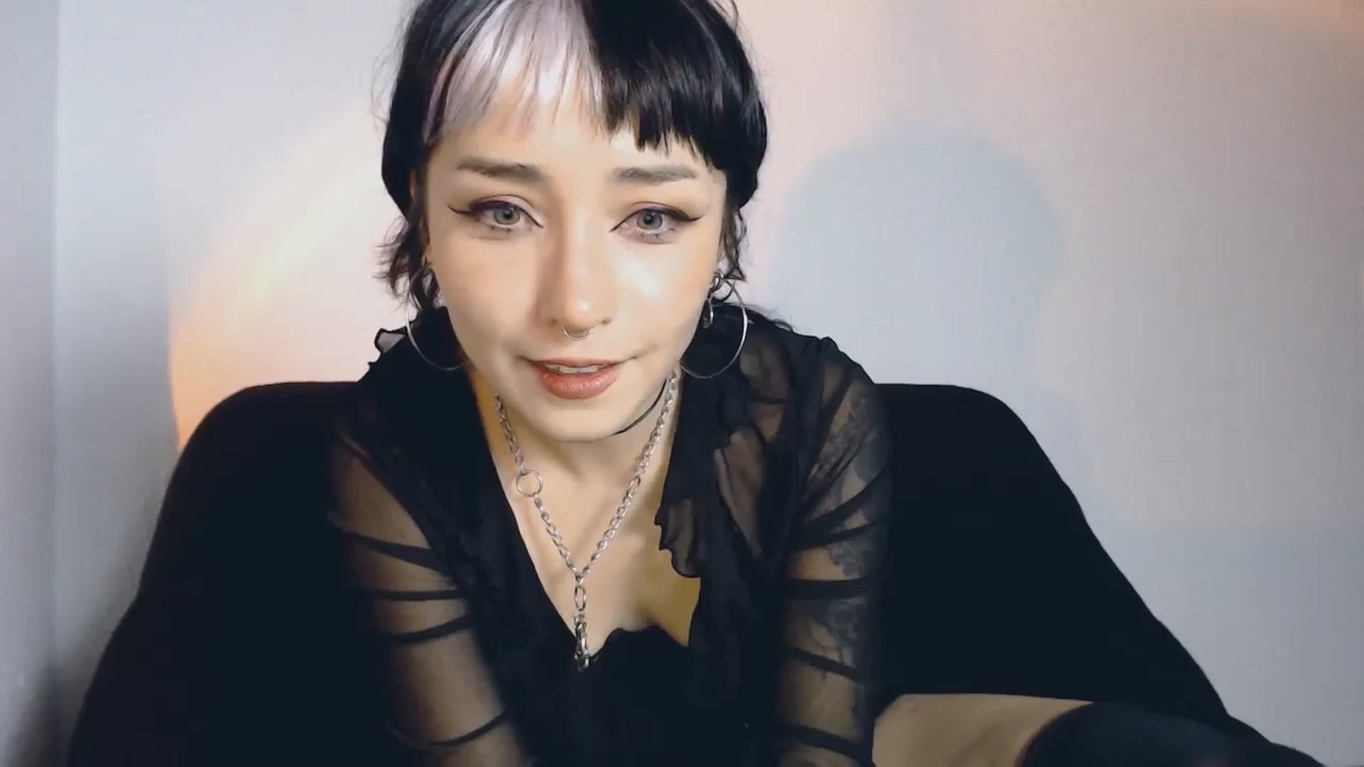 Gallery image thumbnail from Petit_Haze's myfreecams stream on, 09/23/2023, 23:14 image 19 of 20