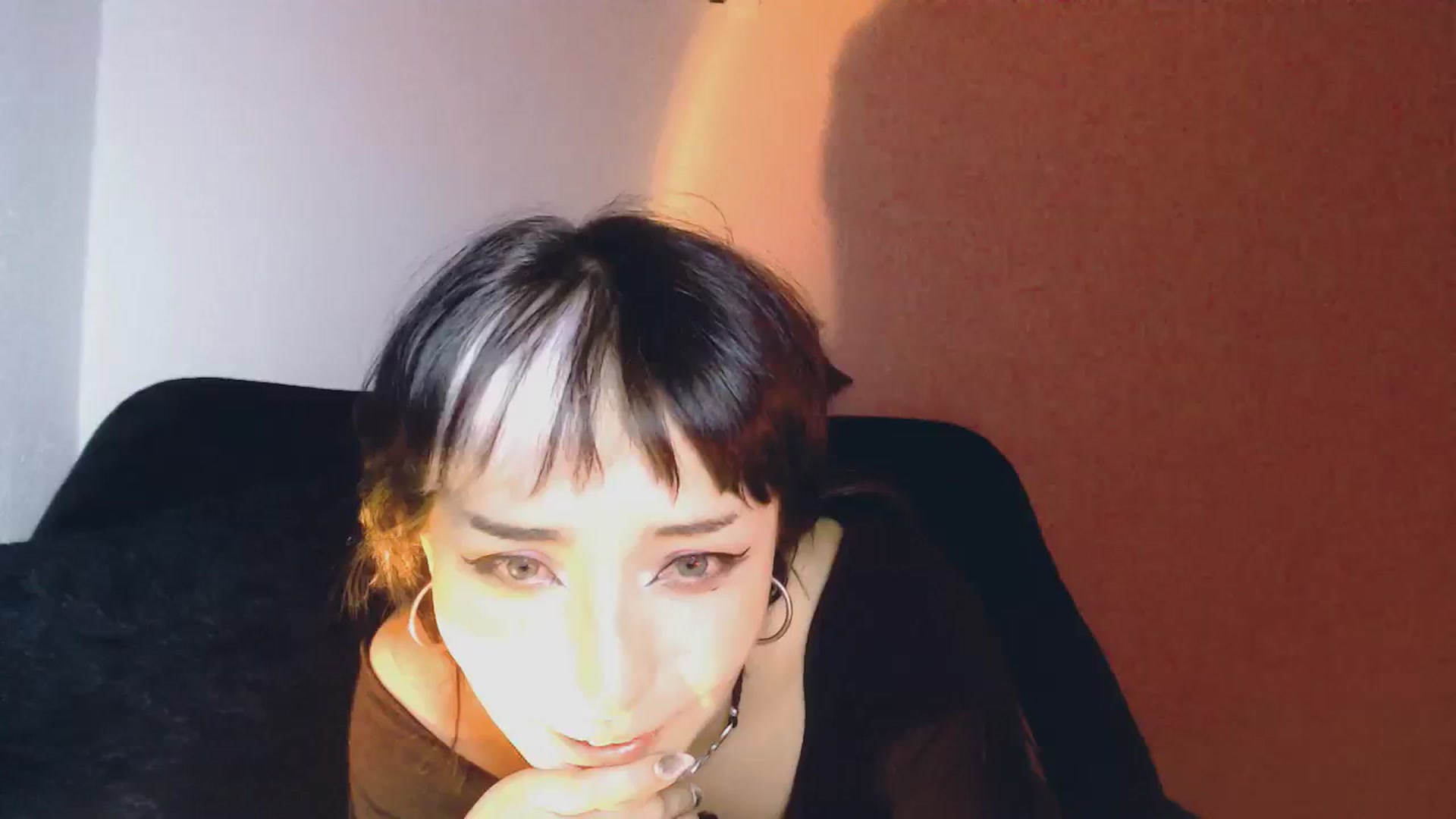 Gallery image thumbnail from Petit_Haze's myfreecams stream on, 10/07/2023, 07:43 image 19 of 20