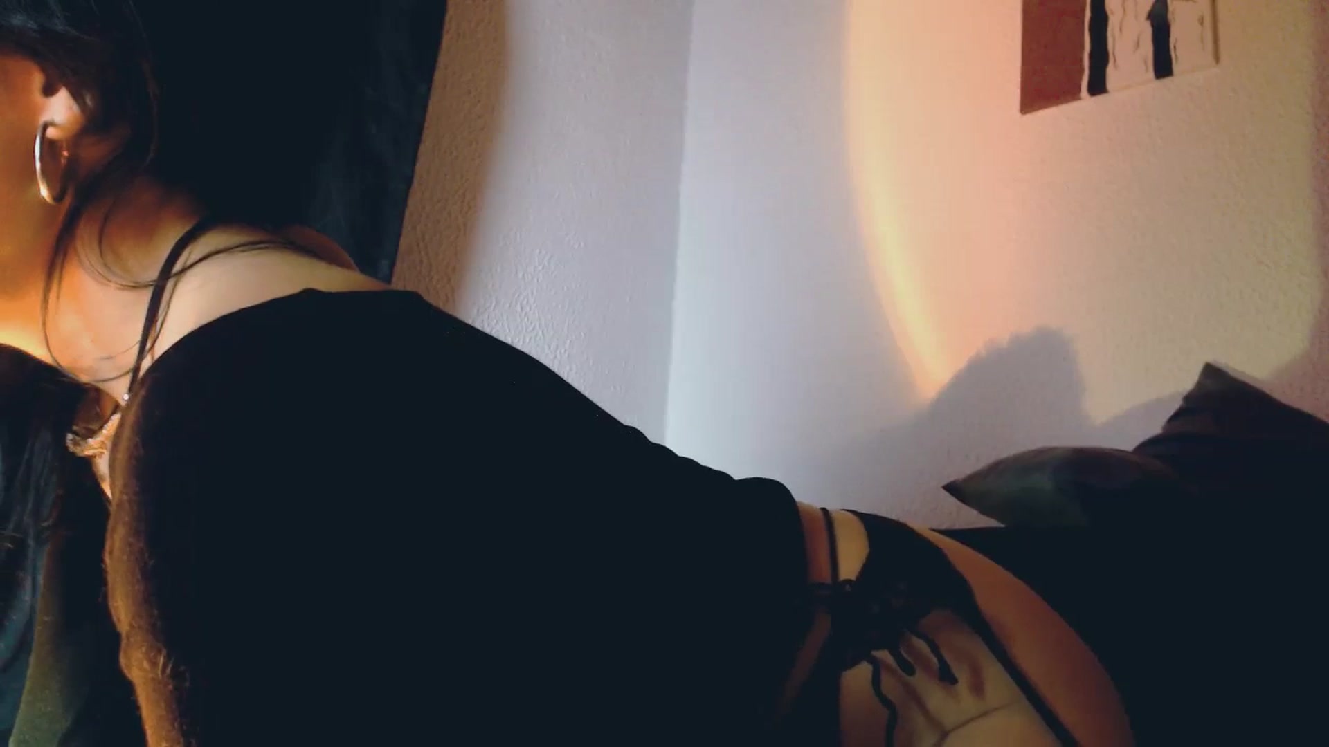 Gallery image thumbnail from Petit_Haze's myfreecams stream on, 10/07/2023, 07:43 image 11 of 20