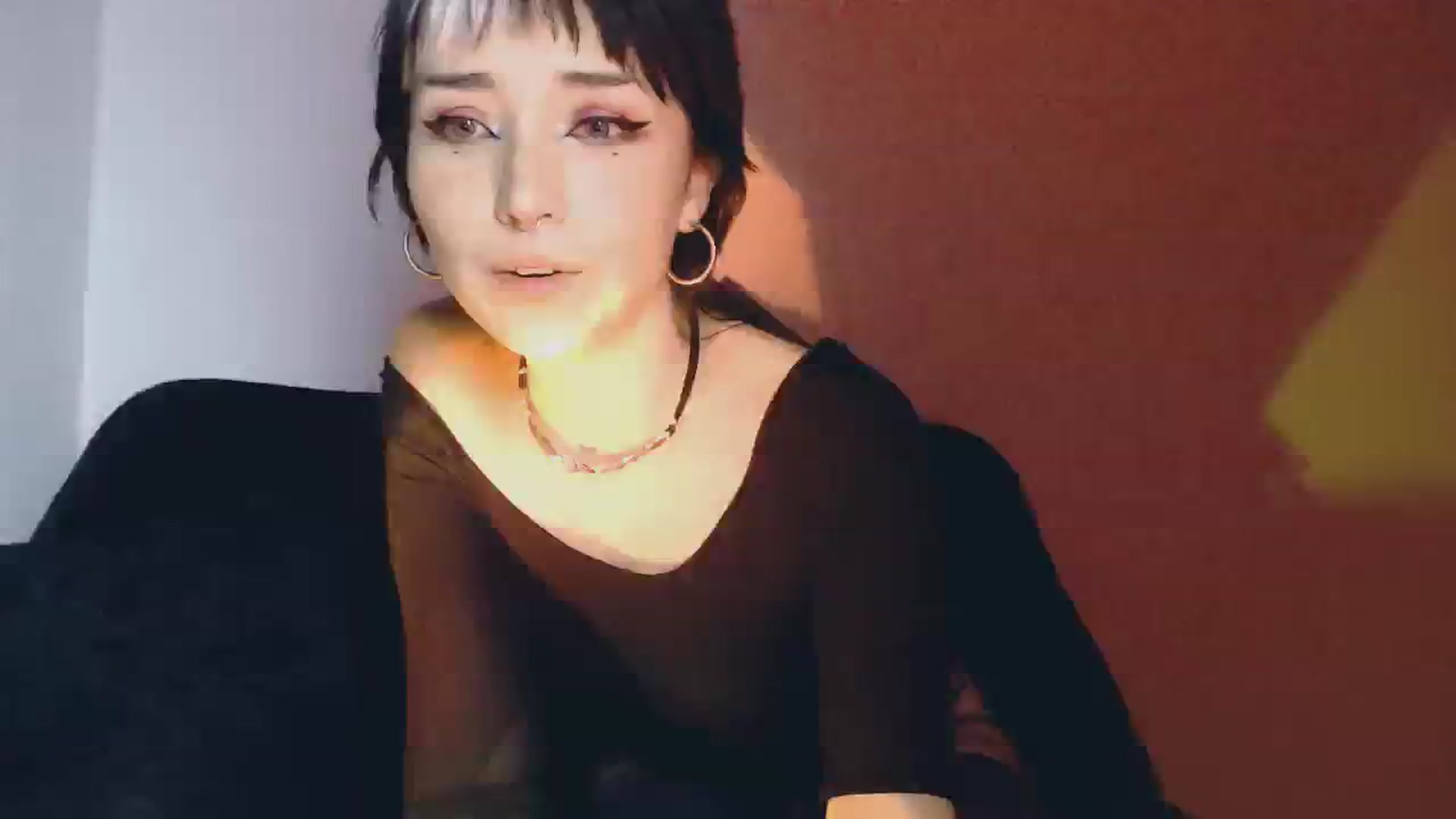 Gallery image thumbnail from Petit_Haze's myfreecams stream on, 10/07/2023, 07:43 image 17 of 20