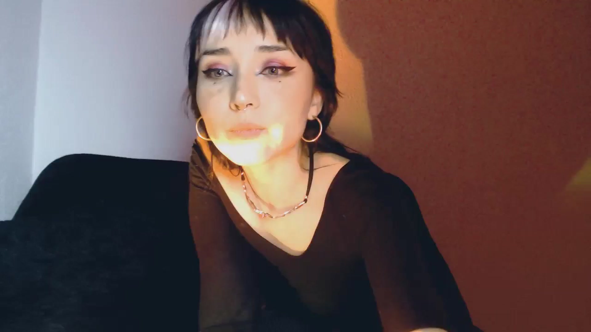 Gallery image thumbnail from Petit_Haze's myfreecams stream on, 10/07/2023, 07:43 image 20 of 20