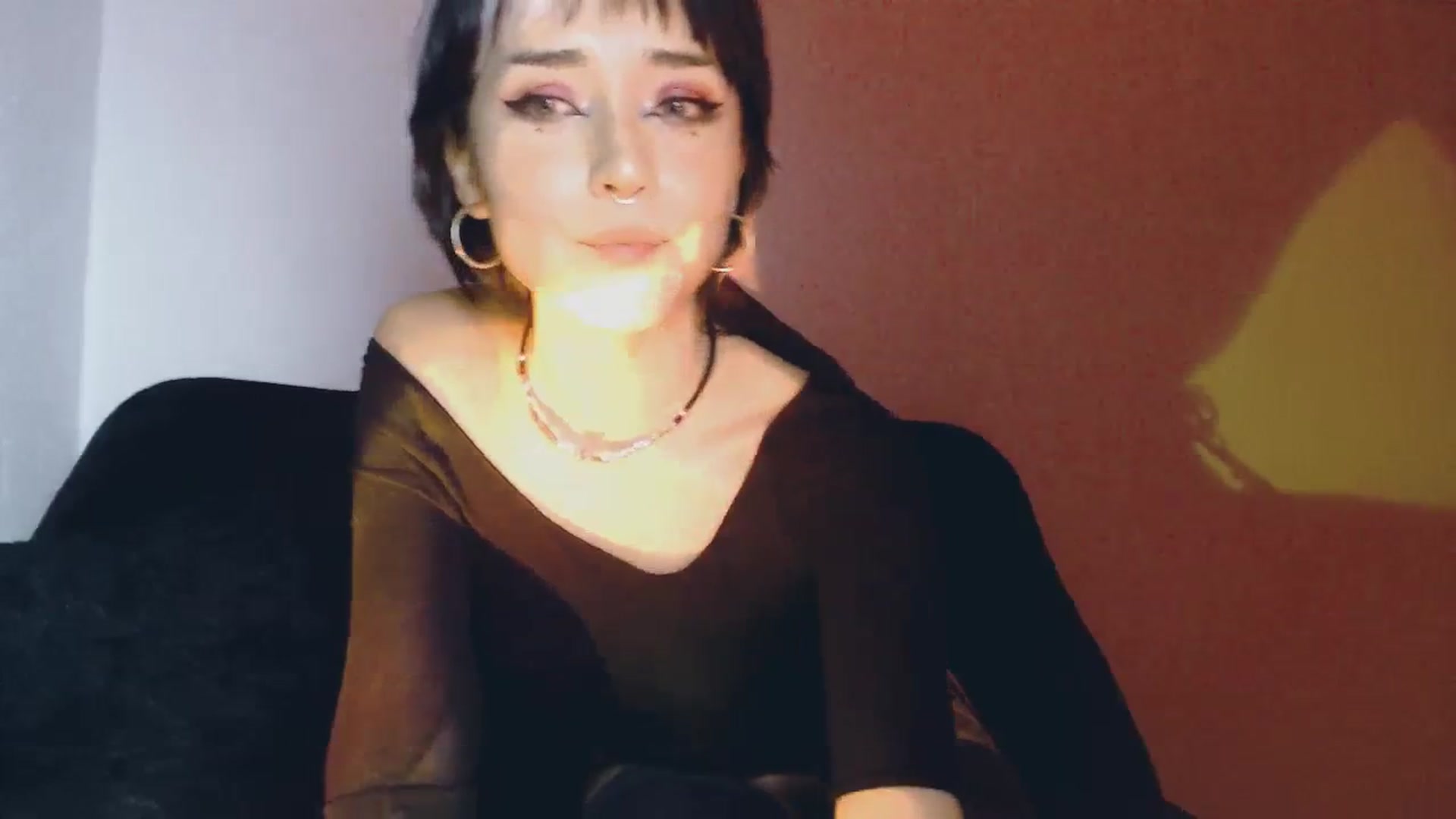 Gallery image thumbnail from Petit_Haze's myfreecams stream on, 10/07/2023, 07:43 image 14 of 20