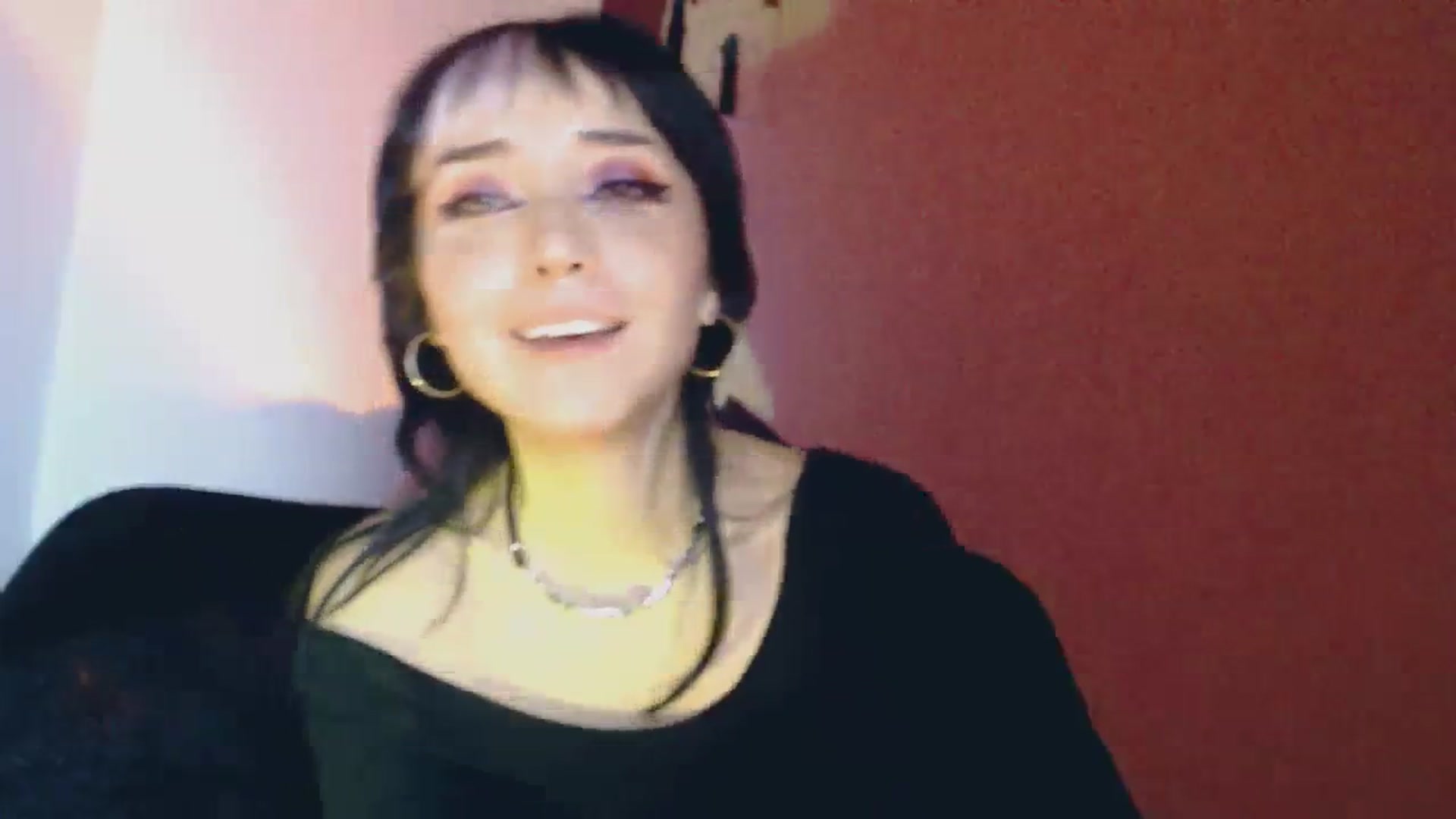 Gallery image thumbnail from Petit_Haze's myfreecams stream on, 10/07/2023, 08:56 image 15 of 20