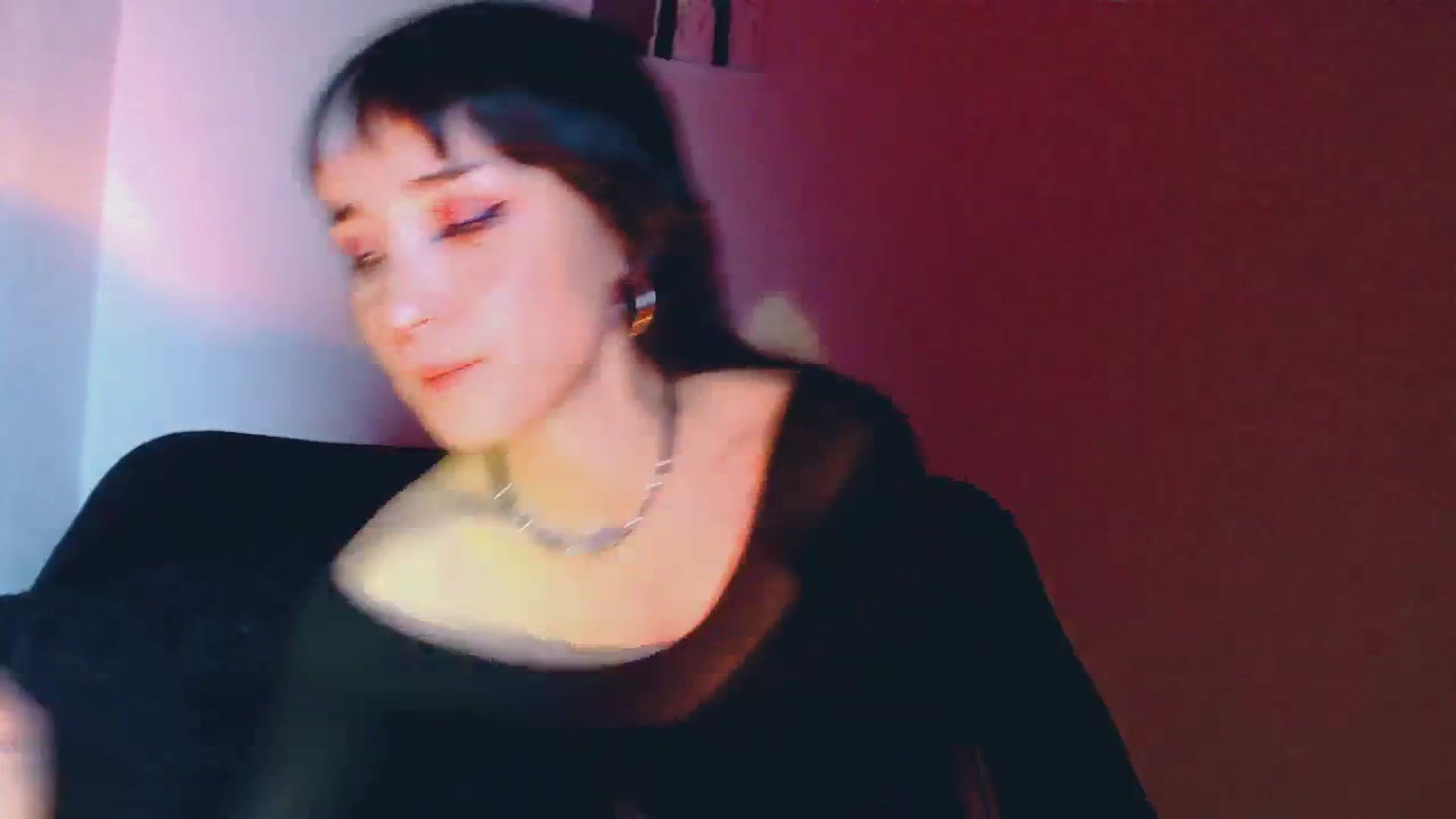 Gallery image thumbnail from Petit_Haze's myfreecams stream on, 10/07/2023, 08:56 image 6 of 20