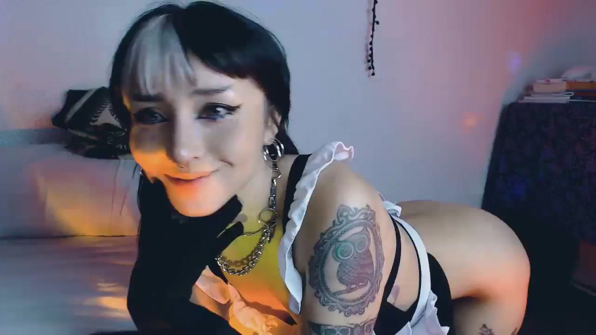 Gallery image thumbnail from Petit_Haze's myfreecams stream on, 10/28/2023, 07:01 image 1 of 20