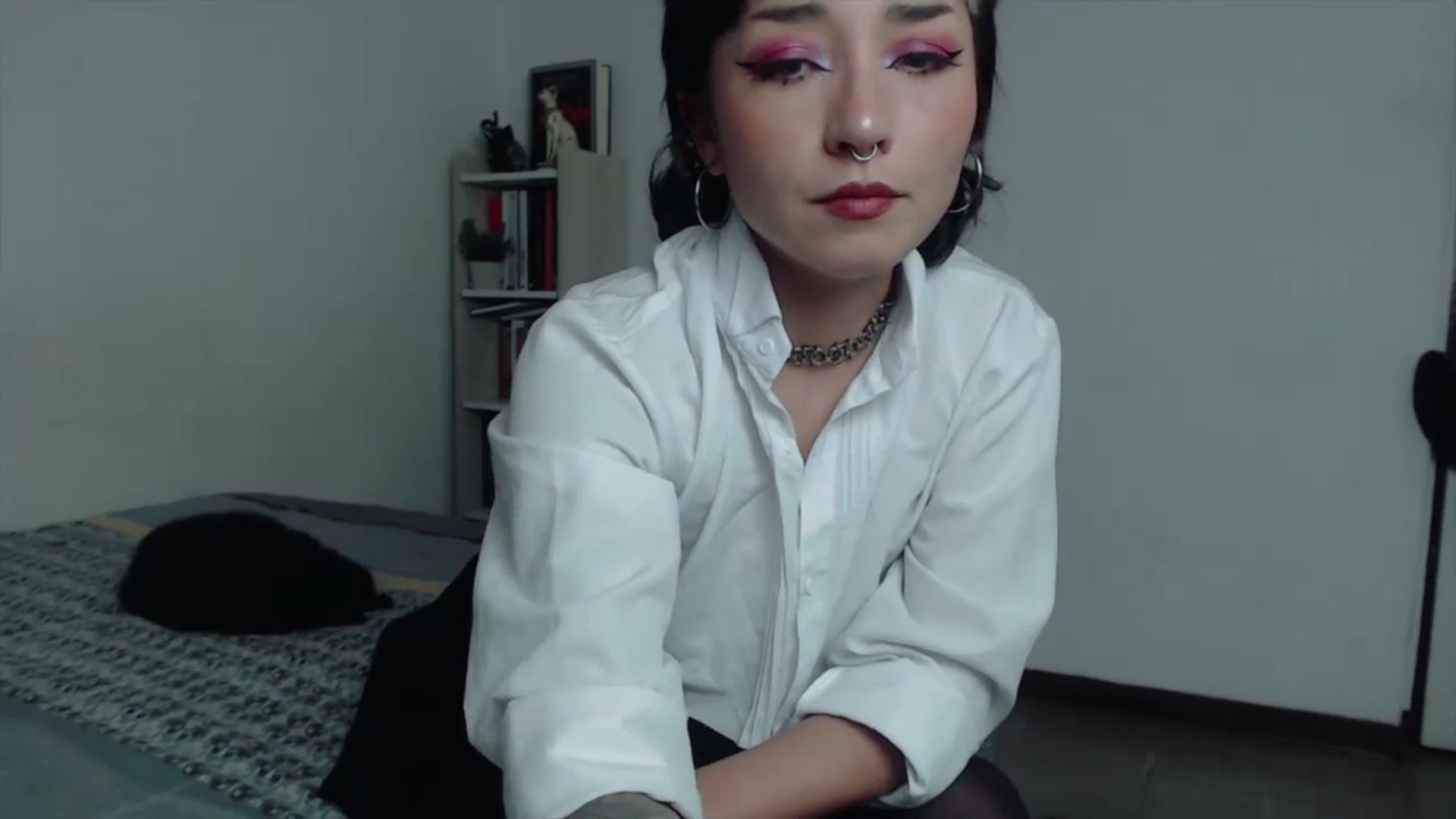 Gallery image thumbnail from Petit_Haze's myfreecams stream on, 12/16/2023, 02:37 image 9 of 20