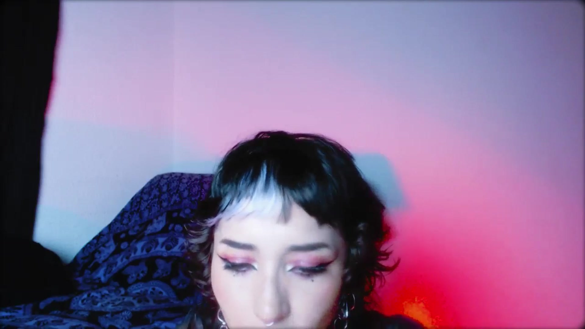 Gallery image thumbnail from Petit_Haze's myfreecams stream on, 01/13/2024, 03:23 image 20 of 20