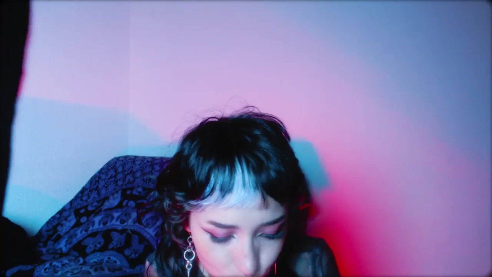 Gallery image thumbnail from Petit_Haze's myfreecams stream on, 01/13/2024, 03:23 image 8 of 20