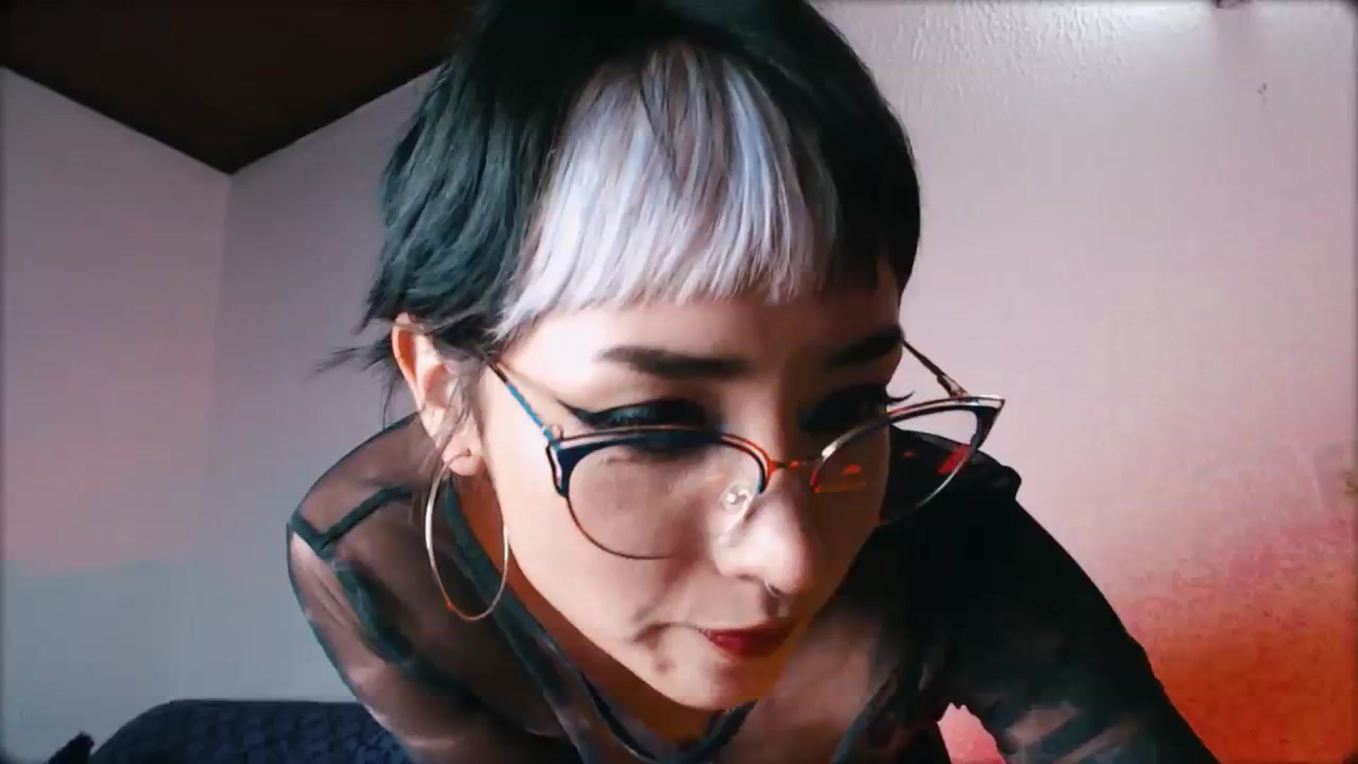 Gallery image thumbnail from Petit_Haze's myfreecams stream on, 01/27/2024, 03:44 image 11 of 20