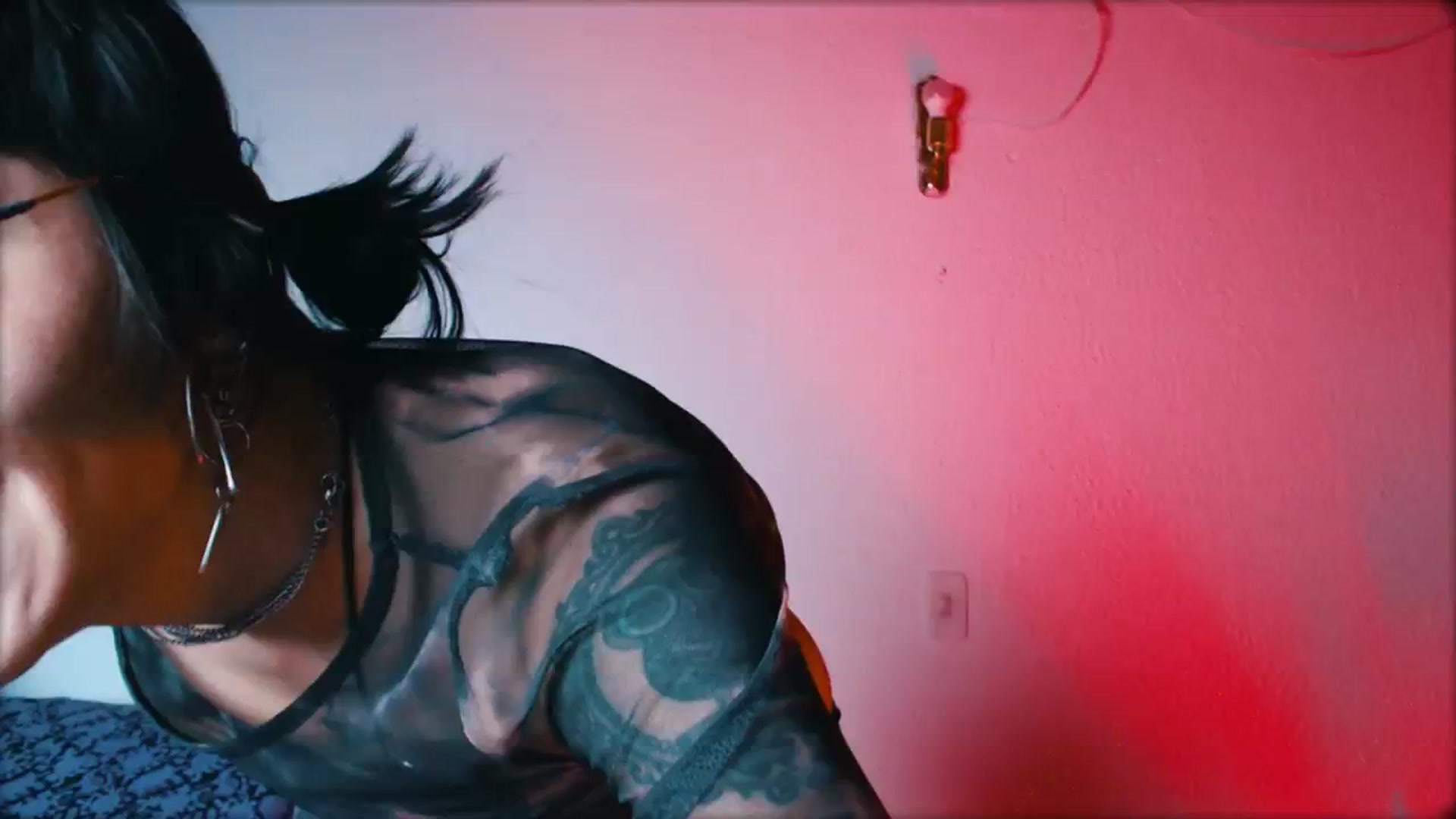 Gallery image thumbnail from Petit_Haze's myfreecams stream on, 01/27/2024, 08:22 image 17 of 20