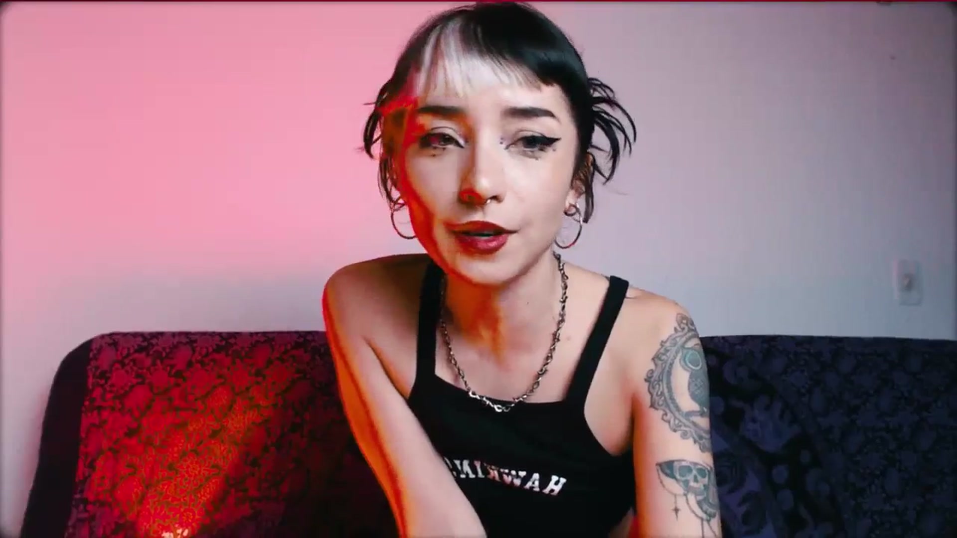 Gallery image thumbnail from Petit_Haze's myfreecams stream on, 02/14/2024, 24:55 image 19 of 20