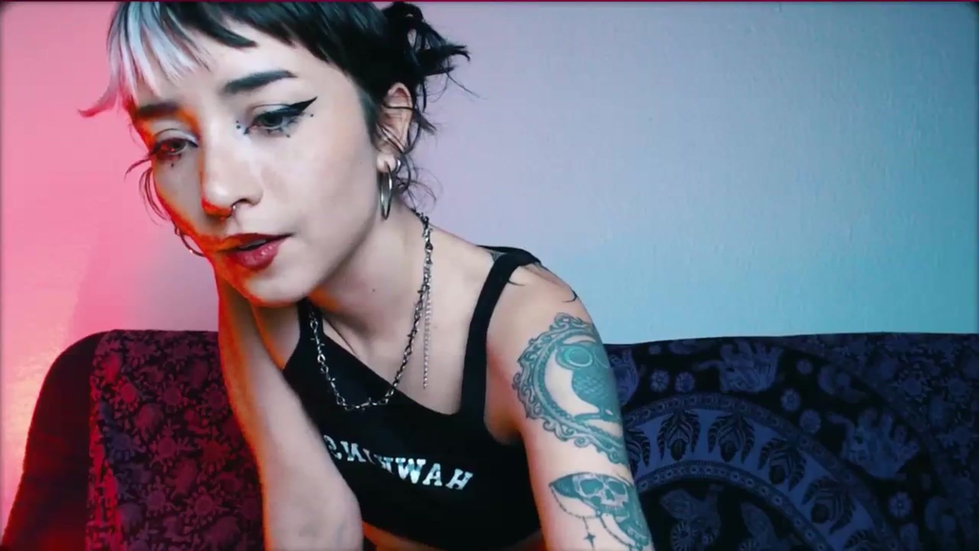 Gallery image thumbnail from Petit_Haze's myfreecams stream on, 02/14/2024, 06:27 image 6 of 20
