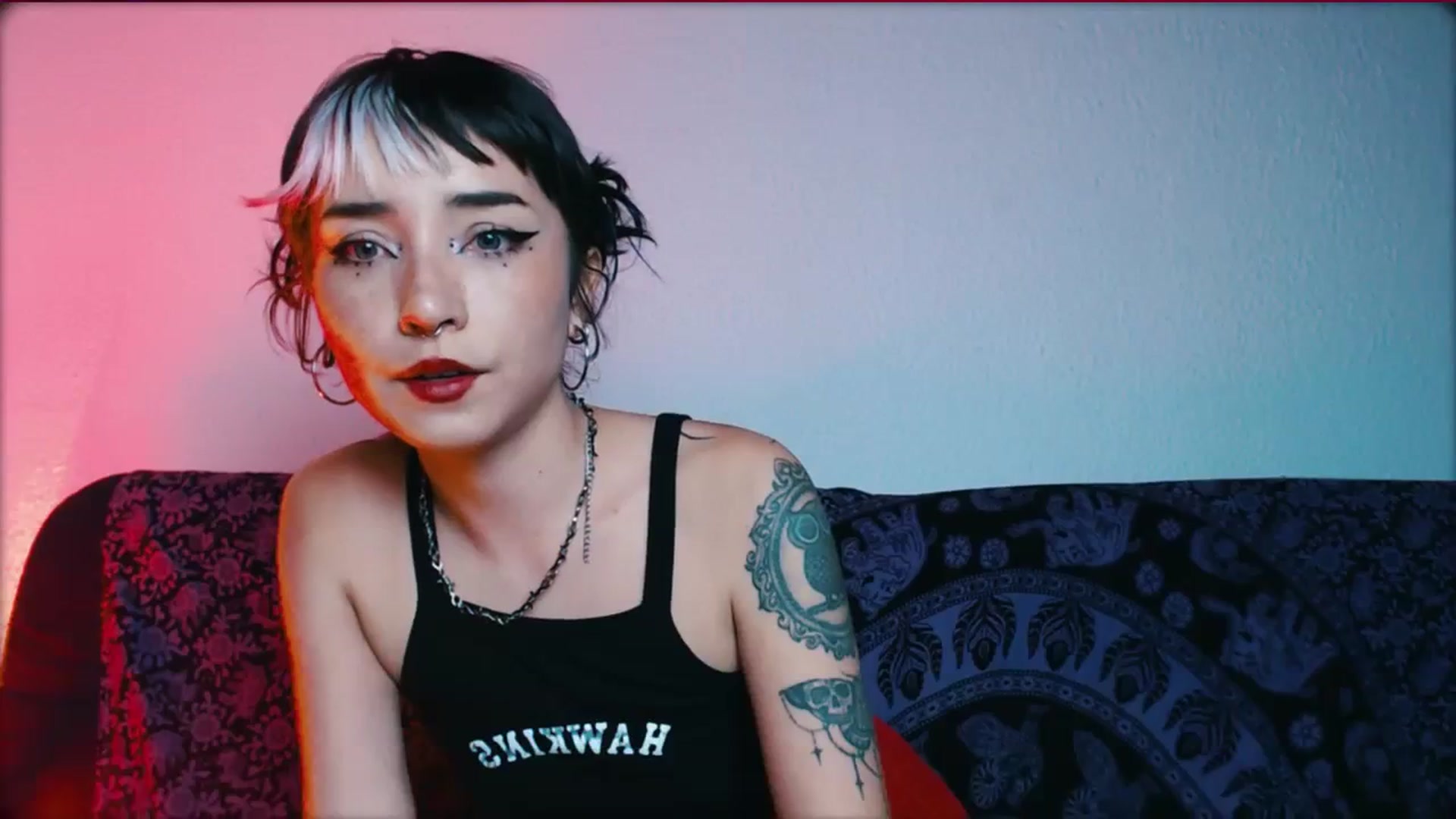 Gallery image thumbnail from Petit_Haze's myfreecams stream on, 02/14/2024, 06:27 image 5 of 20