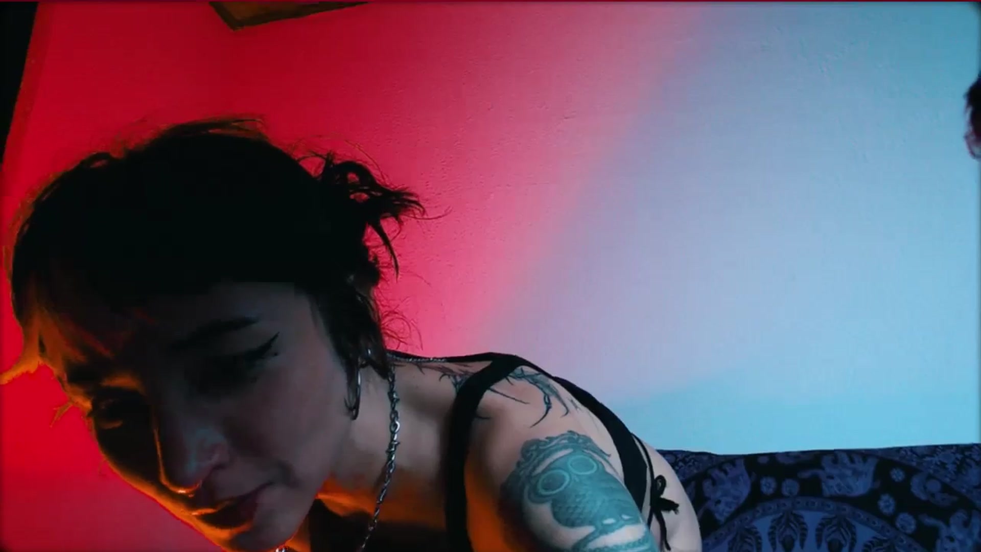 Gallery image thumbnail from Petit_Haze's myfreecams stream on, 02/14/2024, 07:07 image 13 of 20