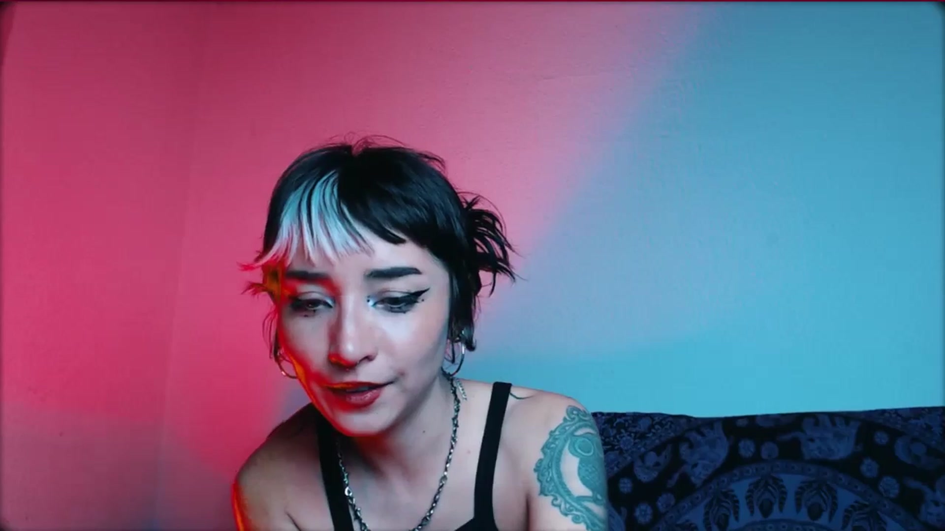 Gallery image thumbnail from Petit_Haze's myfreecams stream on, 02/14/2024, 07:07 image 20 of 20
