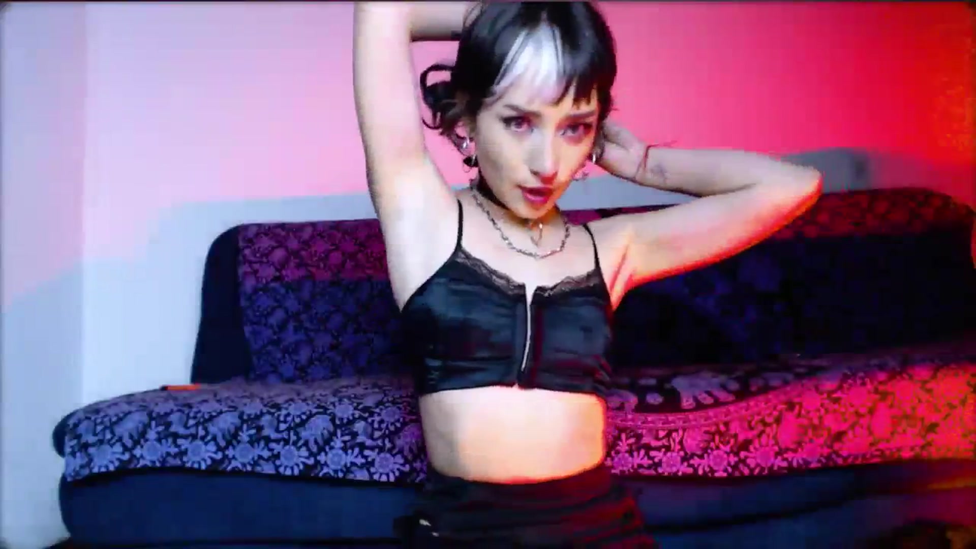 Gallery image thumbnail from Petit_Haze's myfreecams stream on, 02/16/2024, 02:39 image 17 of 20