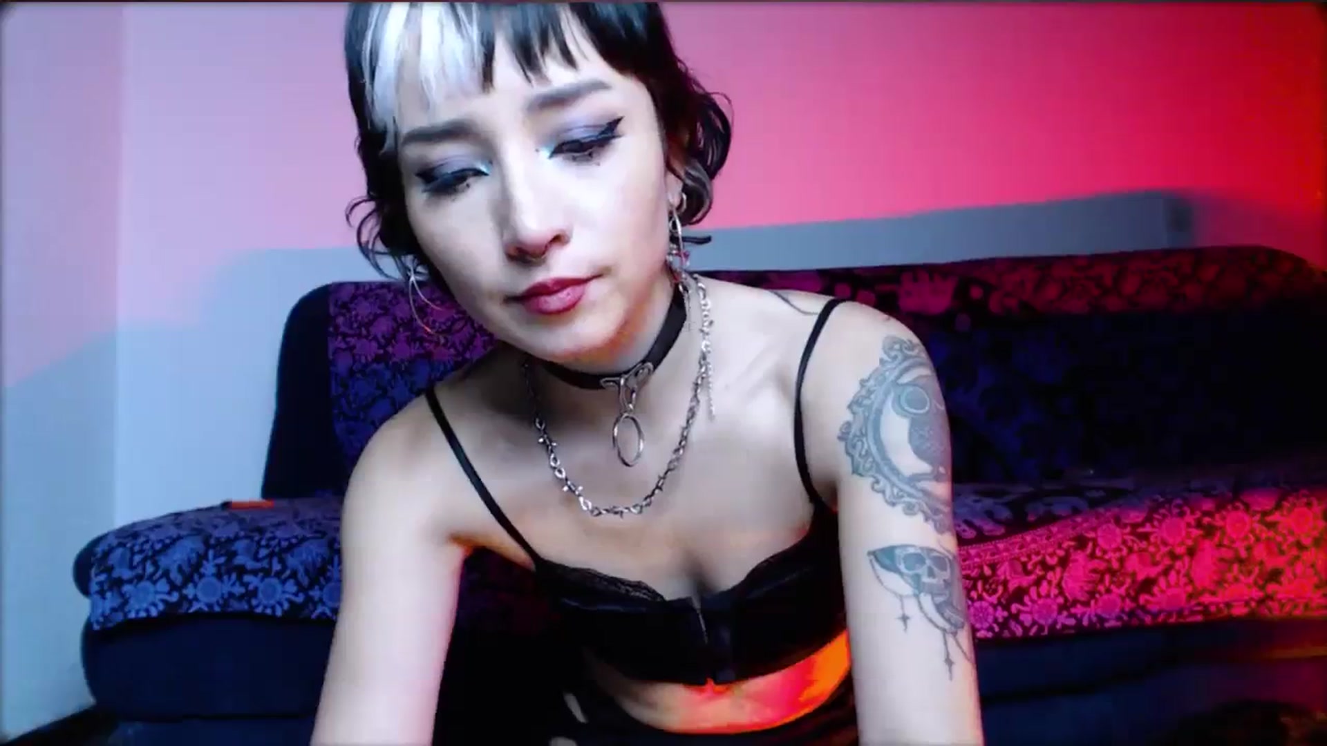 Gallery image thumbnail from Petit_Haze's myfreecams stream on, 02/16/2024, 02:39 image 18 of 20