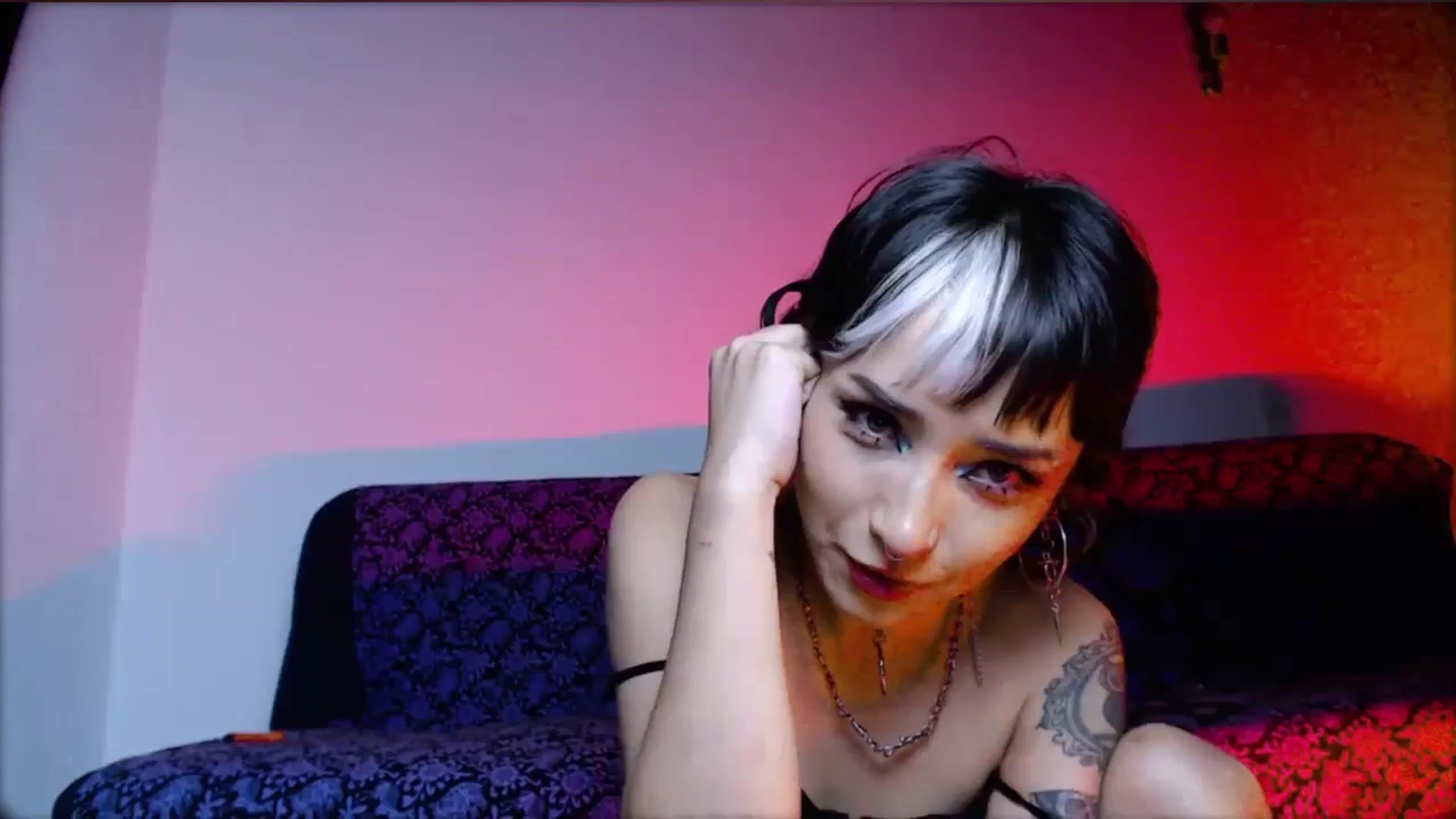 Gallery image thumbnail from Petit_Haze's myfreecams stream on, 02/16/2024, 02:39 image 11 of 20