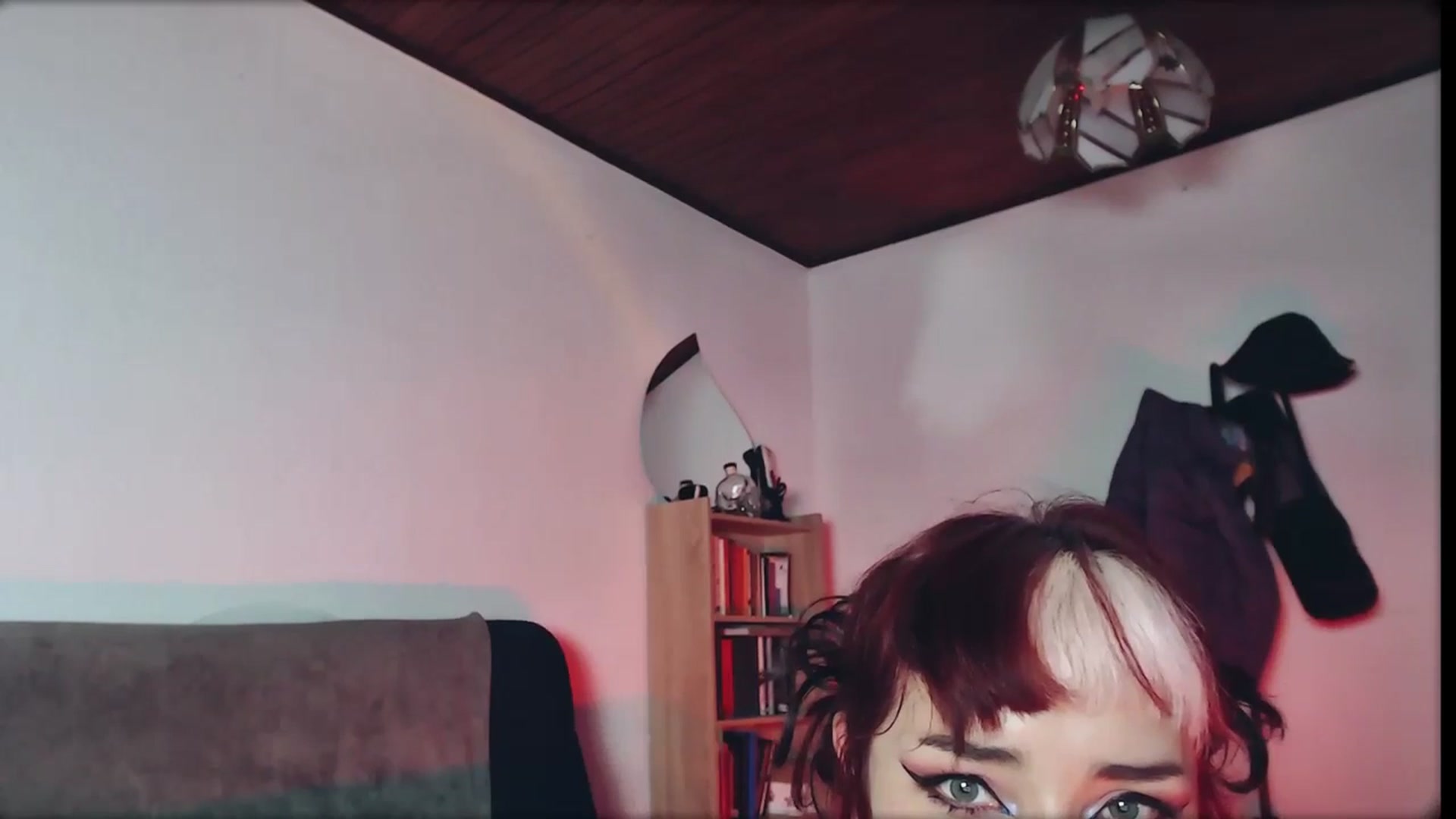 Gallery image thumbnail from Petit_Haze's myfreecams stream on, 06/14/2024, 24:26 image 15 of 20