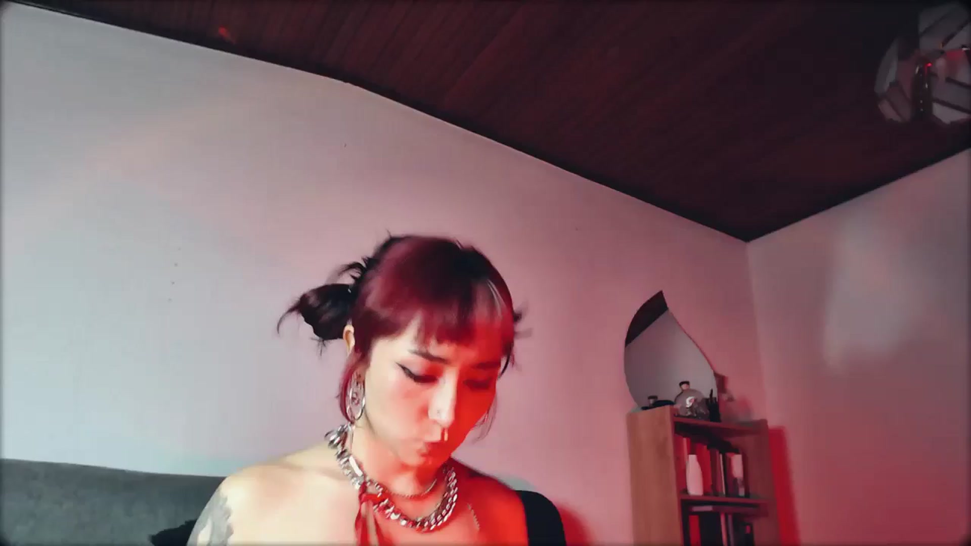 Gallery image thumbnail from Petit_Haze's myfreecams stream on, 06/29/2024, 24:01 image 19 of 20