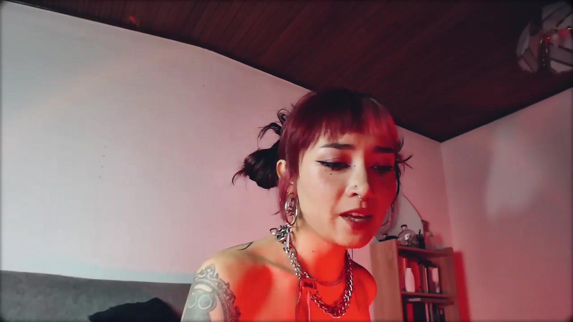 Gallery image thumbnail from Petit_Haze's myfreecams stream on, 06/29/2024, 24:16 image 7 of 20
