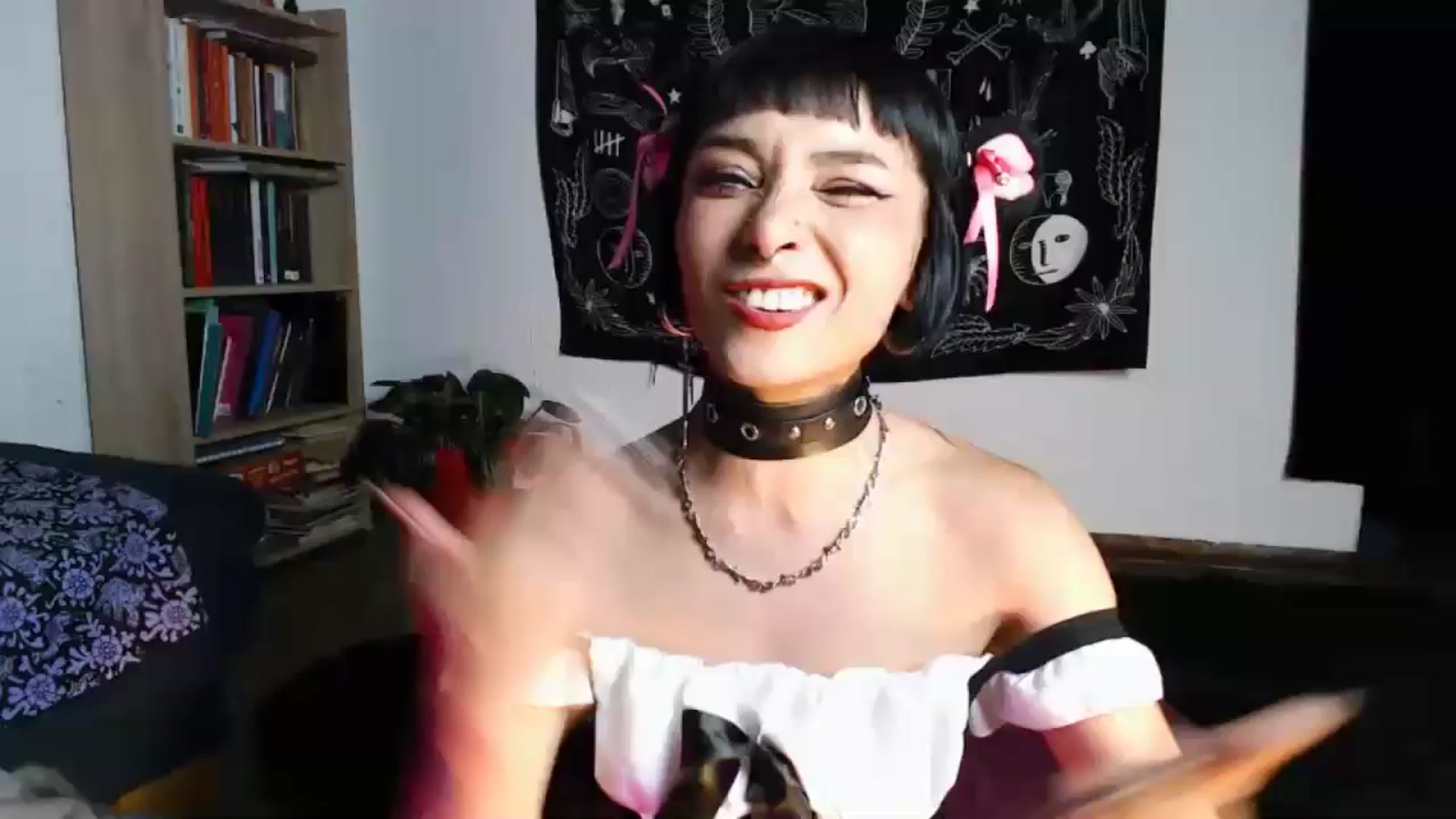 Gallery image thumbnail from Petit_Haze's myfreecams stream on, 10/19/2024, 24:19 image 15 of 20