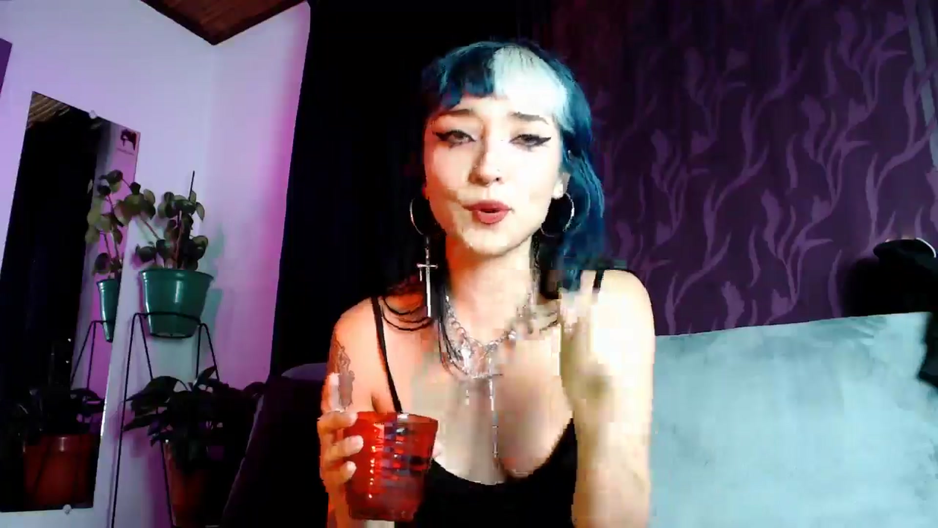 Gallery image thumbnail from Petit_Haze's myfreecams stream on, 11/22/2024, 23:41 image 5 of 20