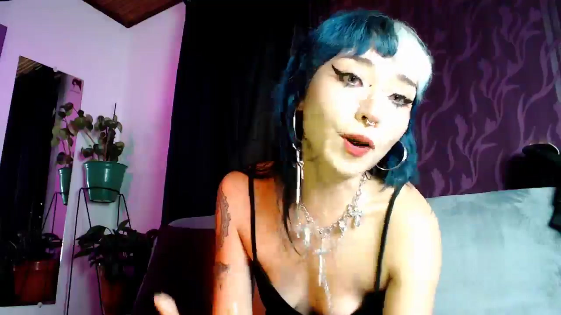 Gallery image thumbnail from Petit_Haze's myfreecams stream on, 11/22/2024, 23:41 image 12 of 20