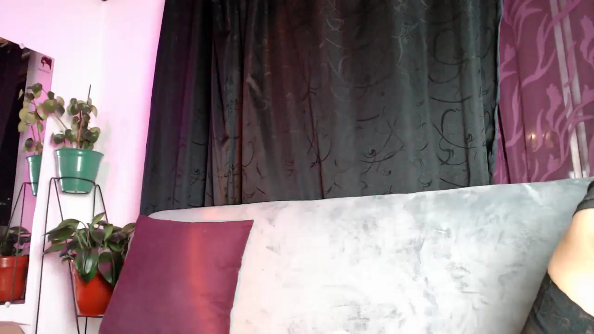 Gallery image thumbnail from Petit_Haze's myfreecams stream on, 11/23/2024, 03:04 image 2 of 20