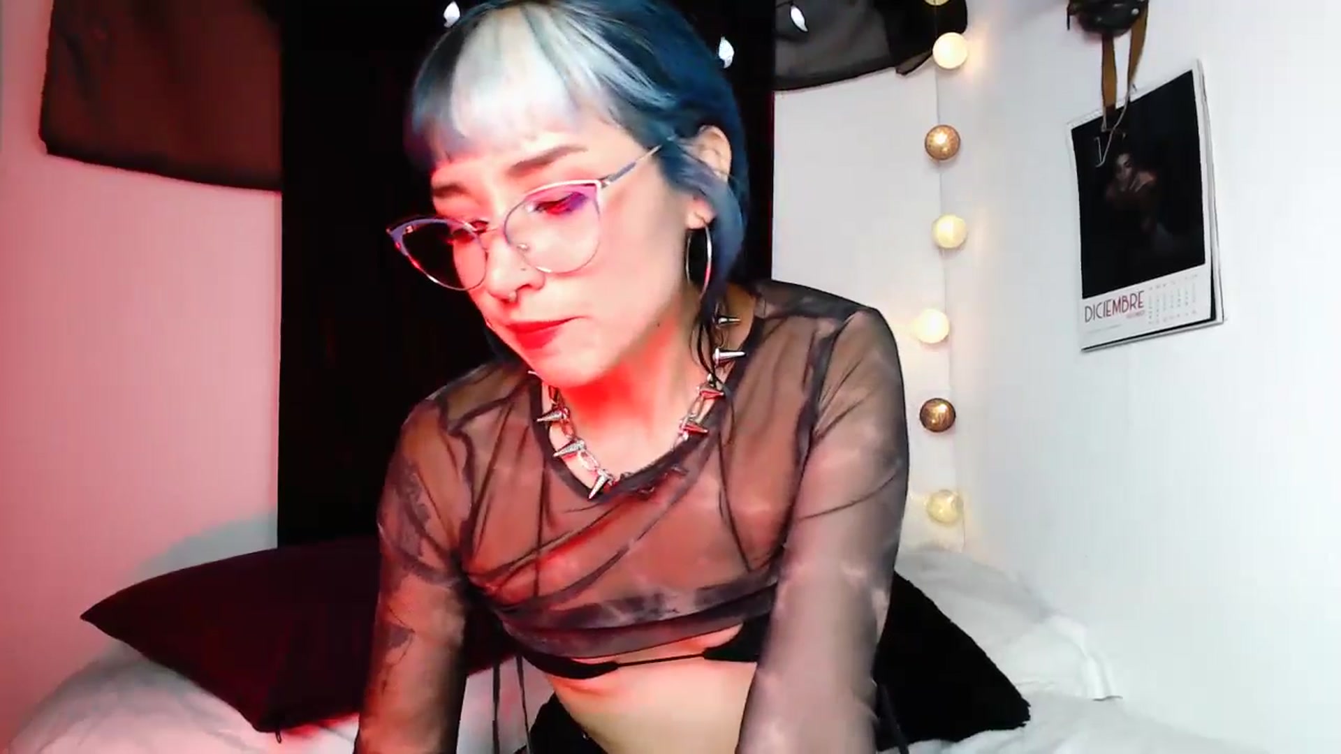 Gallery image thumbnail from Petit_Haze's myfreecams stream on, 11/30/2024, 03:32 image 17 of 20