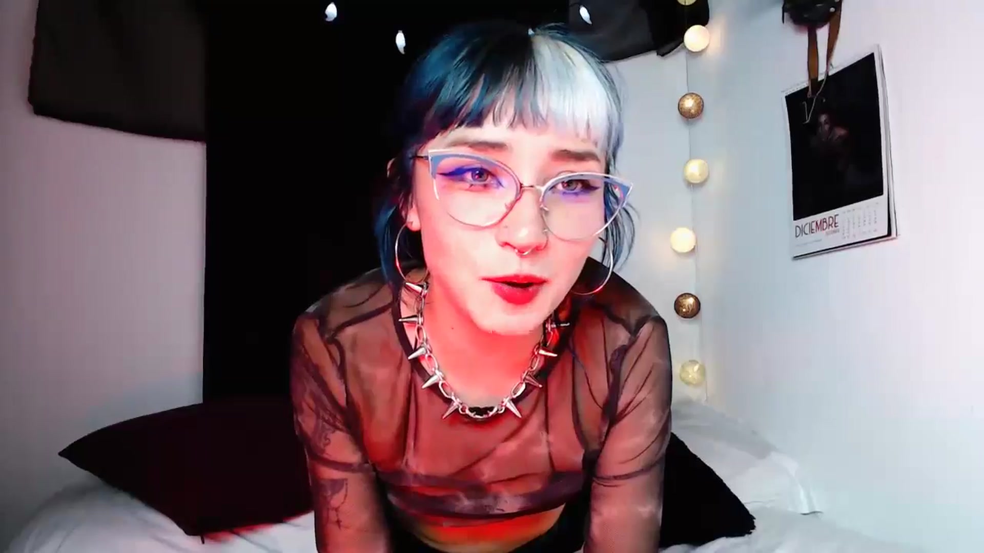 Gallery image thumbnail from Petit_Haze's myfreecams stream on, 11/30/2024, 03:32 image 10 of 20