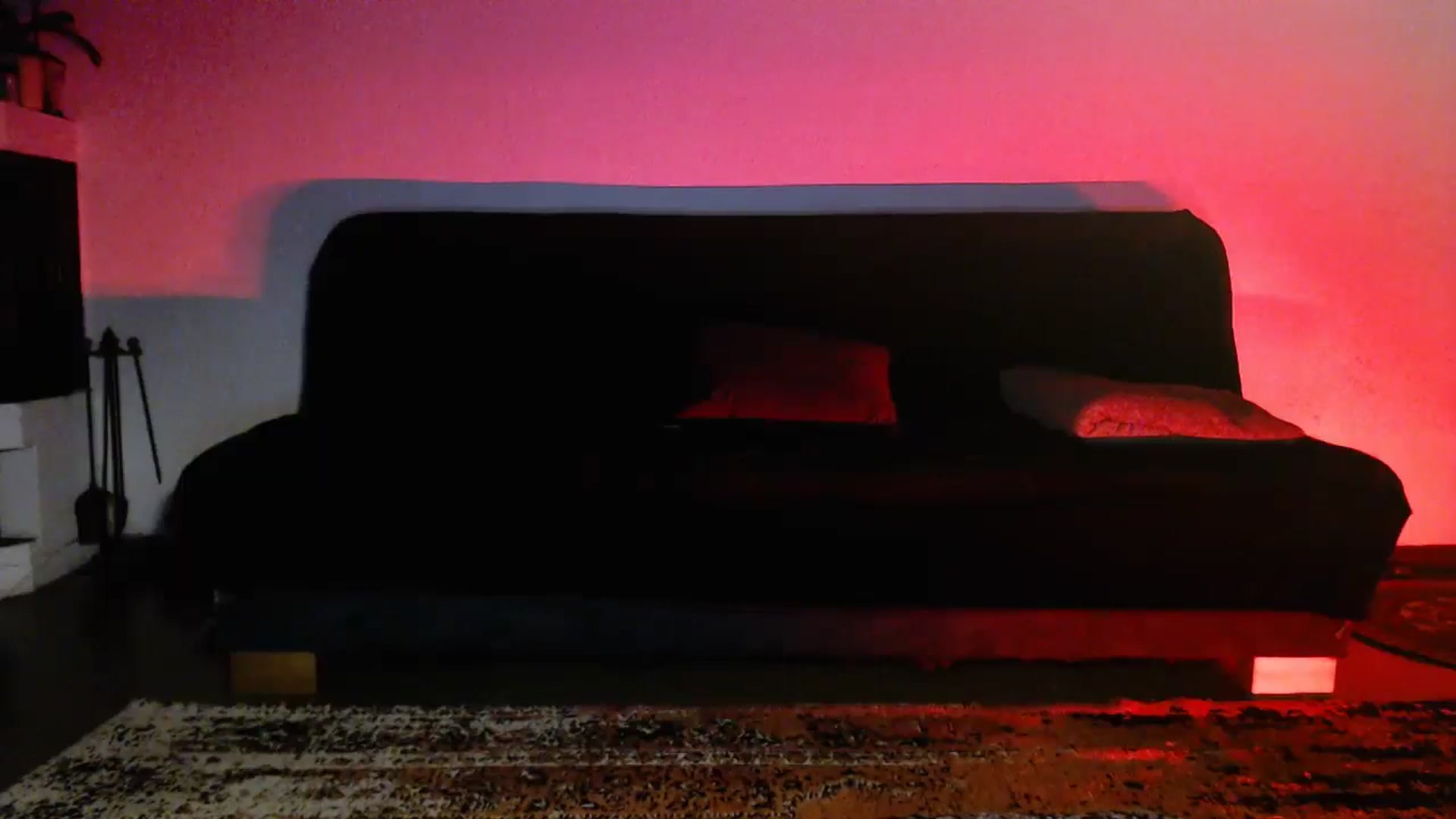 Gallery image thumbnail from Petit_Haze's myfreecams stream on, 12/13/2024, 24:56 image 2 of 20