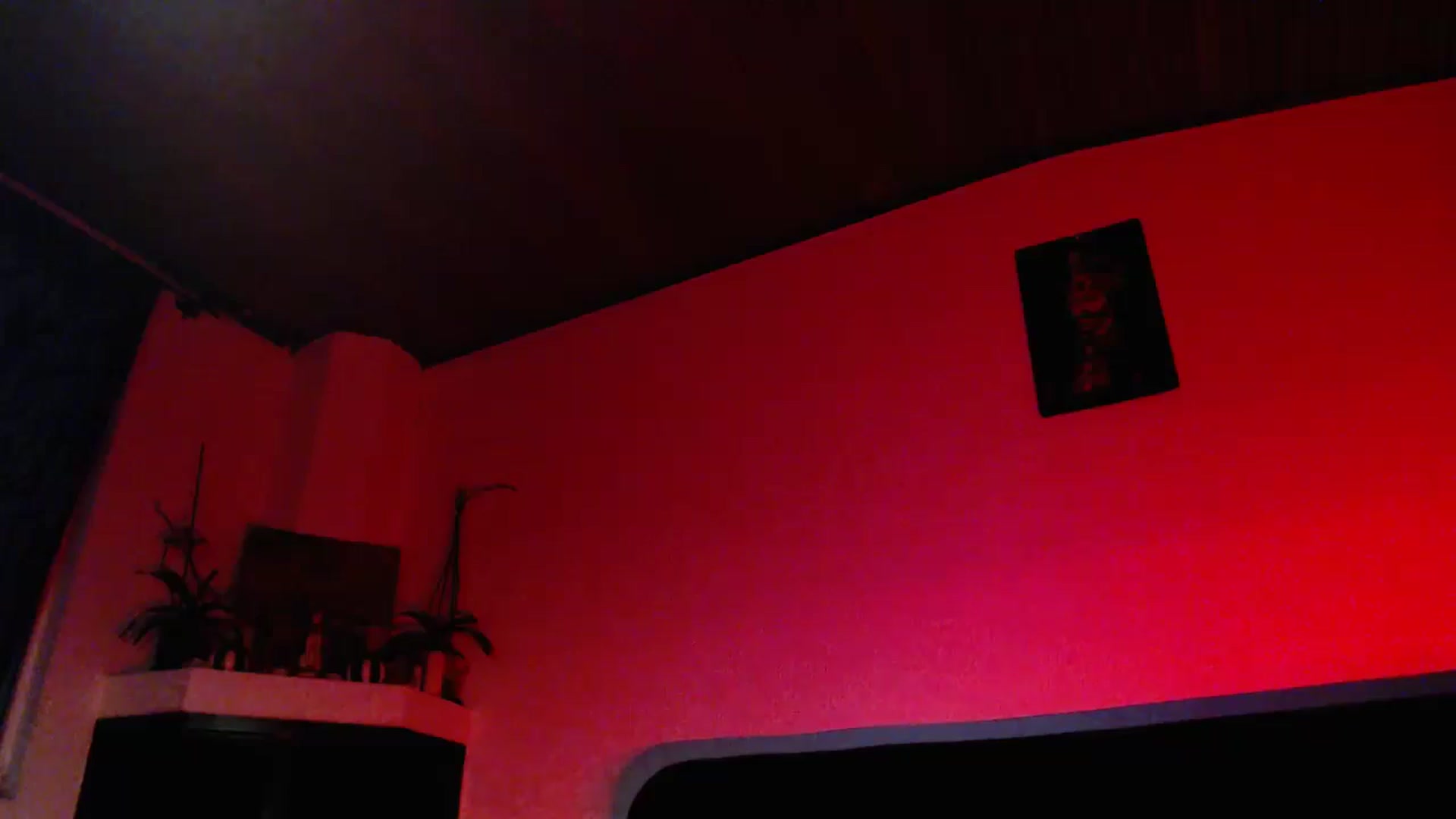 Gallery image thumbnail from Petit_Haze's myfreecams stream on, 12/13/2024, 24:56 image 15 of 20