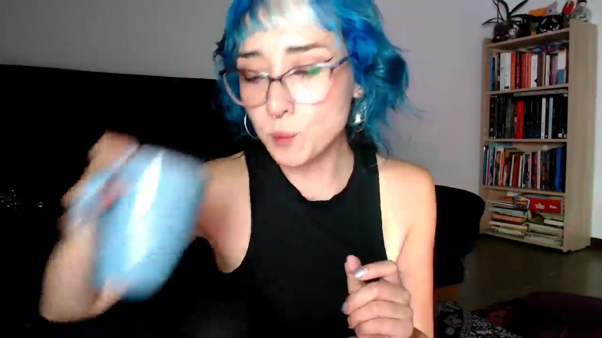 Gallery image thumbnail from Petit_Haze's myfreecams stream on, 04/16/2025, 01:16 image 12 of 20