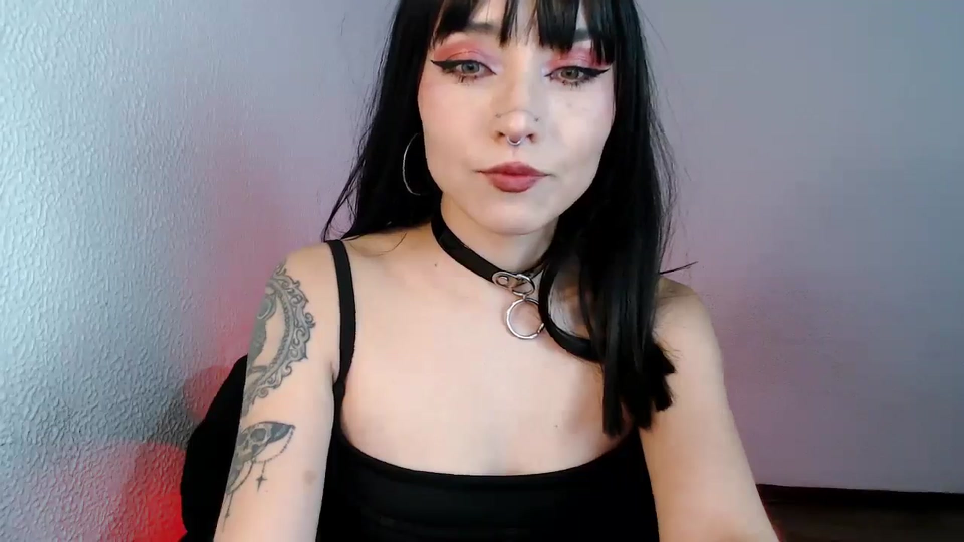 Gallery image thumbnail from Petit_Haze's myfreecams stream on, 06/15/2025, 24:35 image 9 of 20