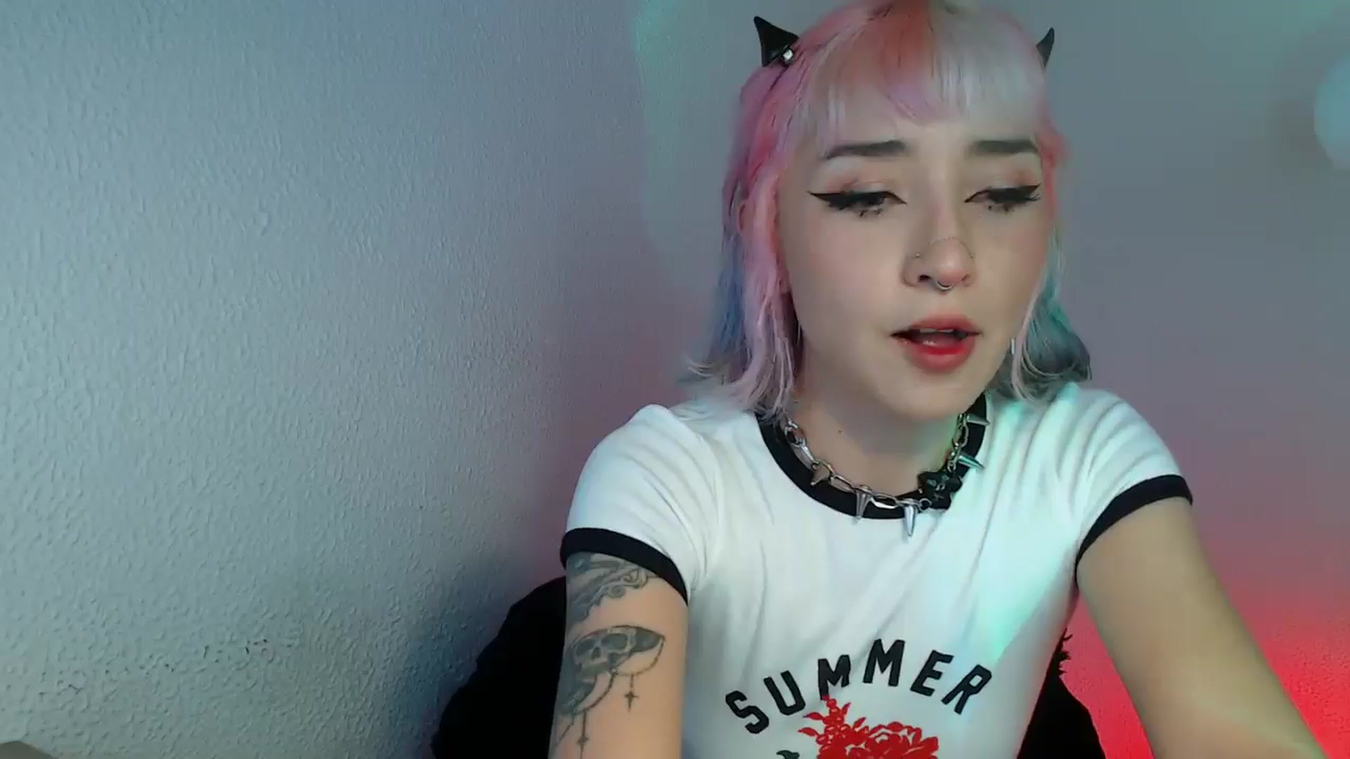 Gallery image thumbnail from Petit_Haze's myfreecams stream on, 08/23/2025, 01:47 image 9 of 20