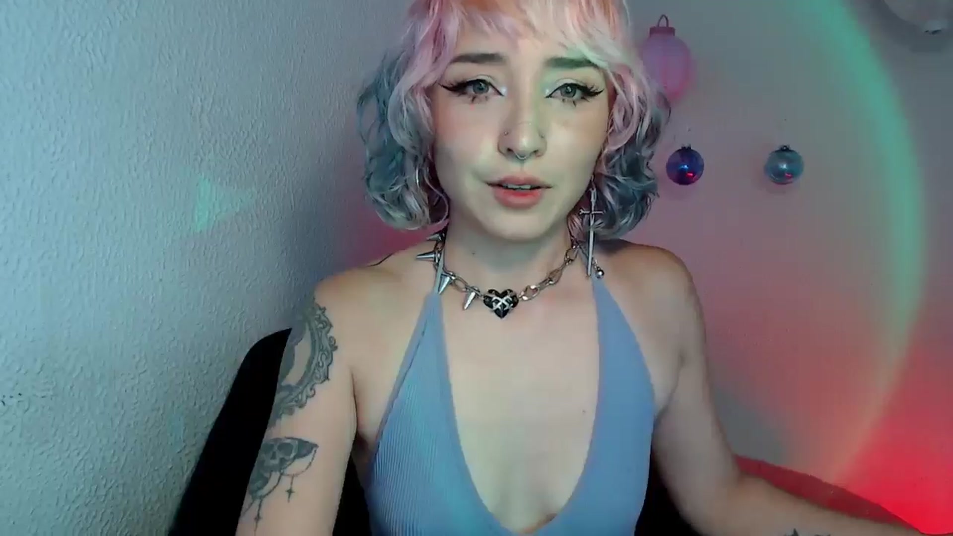 Gallery image thumbnail from Petit_Haze's myfreecams stream on, 09/03/2025, 03:35 image 19 of 20