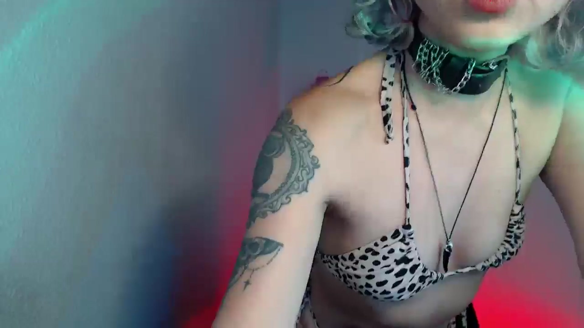 Gallery image thumbnail from Petit_Haze's myfreecams stream on, 09/13/2025, 06:35 image 5 of 20