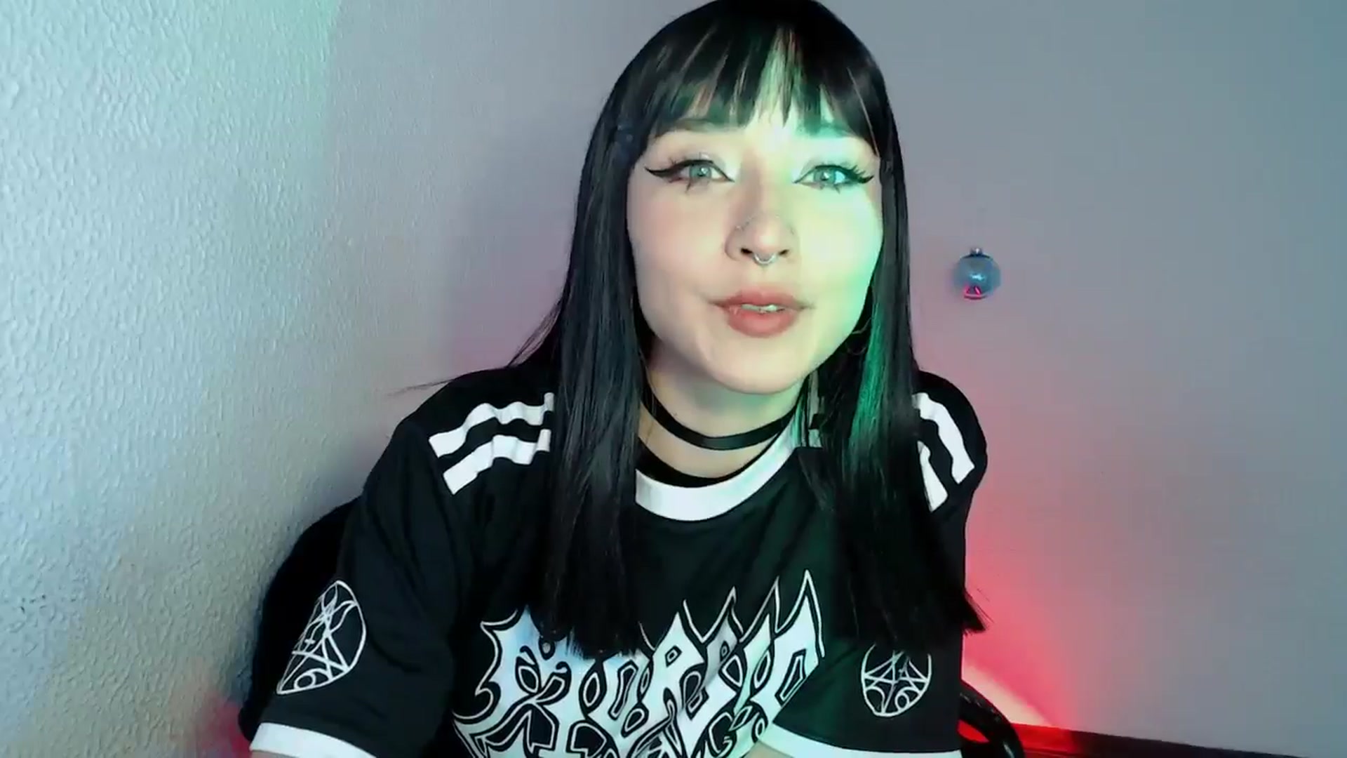 Gallery image thumbnail from Petit_Haze's myfreecams stream on, 09/20/2025, 04:54 image 3 of 20