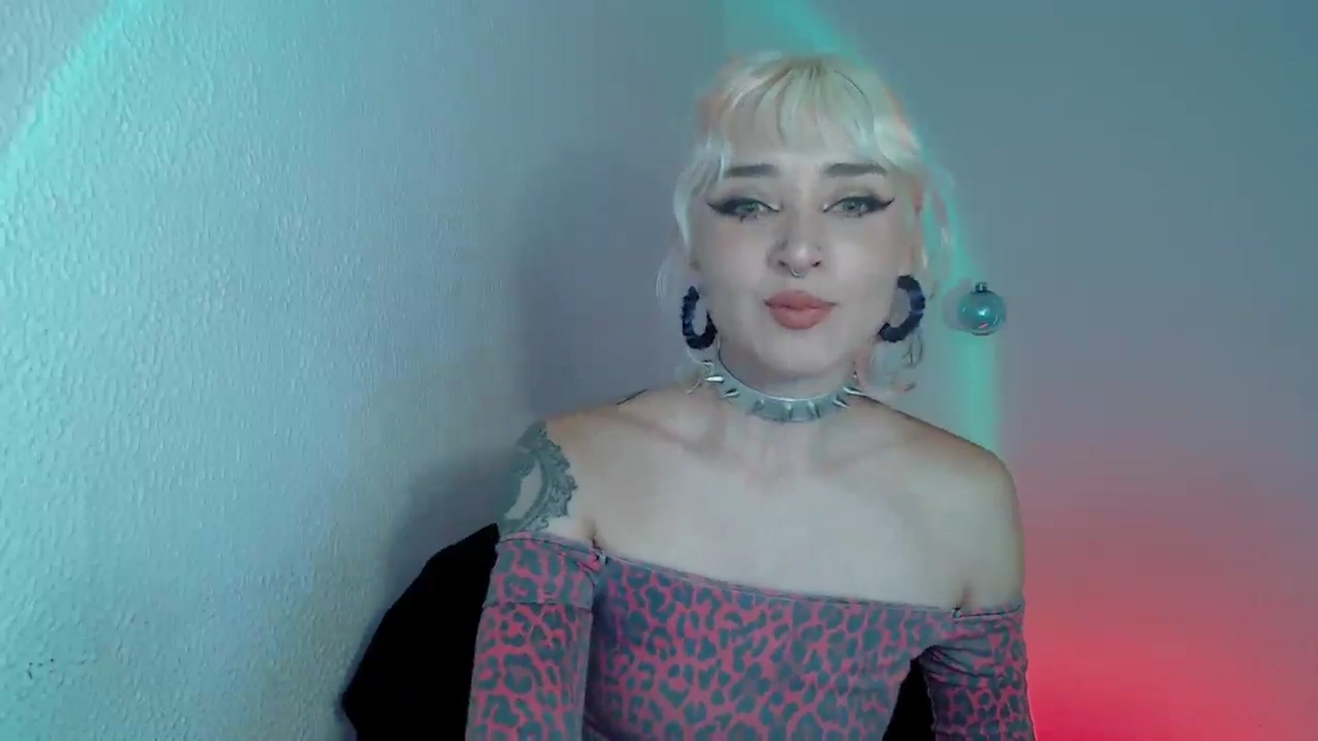 Gallery image thumbnail from Petit_Haze's myfreecams stream on, 09/26/2025, 01:51 image 7 of 20