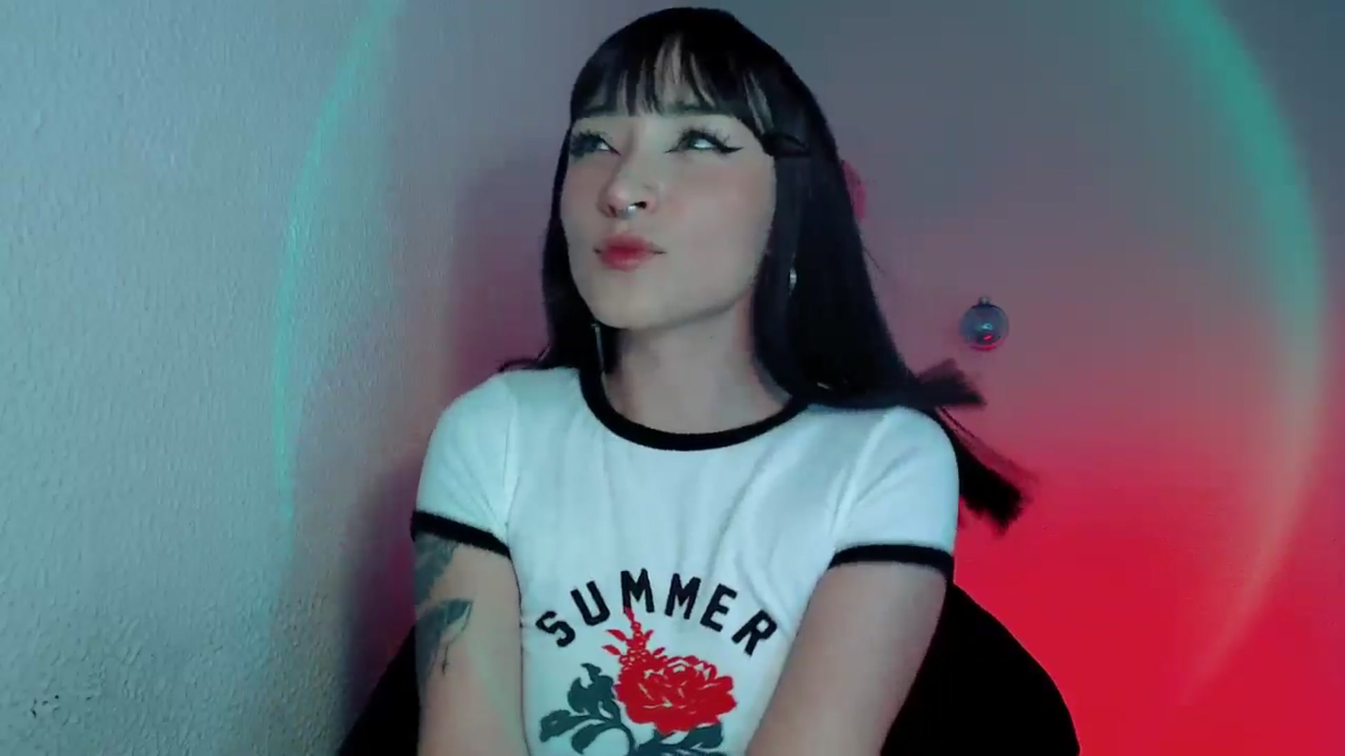 Gallery image thumbnail from Petit_Haze's myfreecams stream on, 10/01/2025, 03:18 image 10 of 20