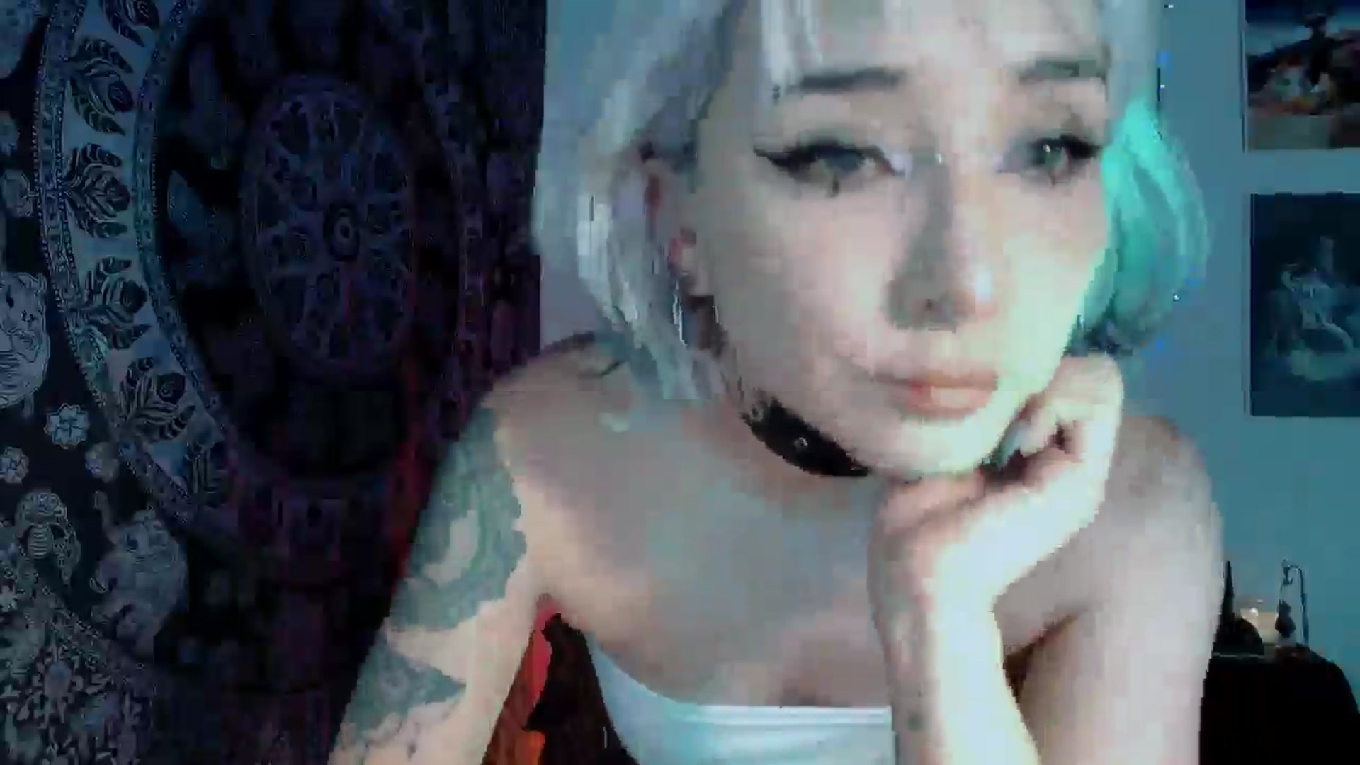 Gallery image thumbnail from Petit_Haze's myfreecams stream on, 10/24/2025, 03:37 image 6 of 20