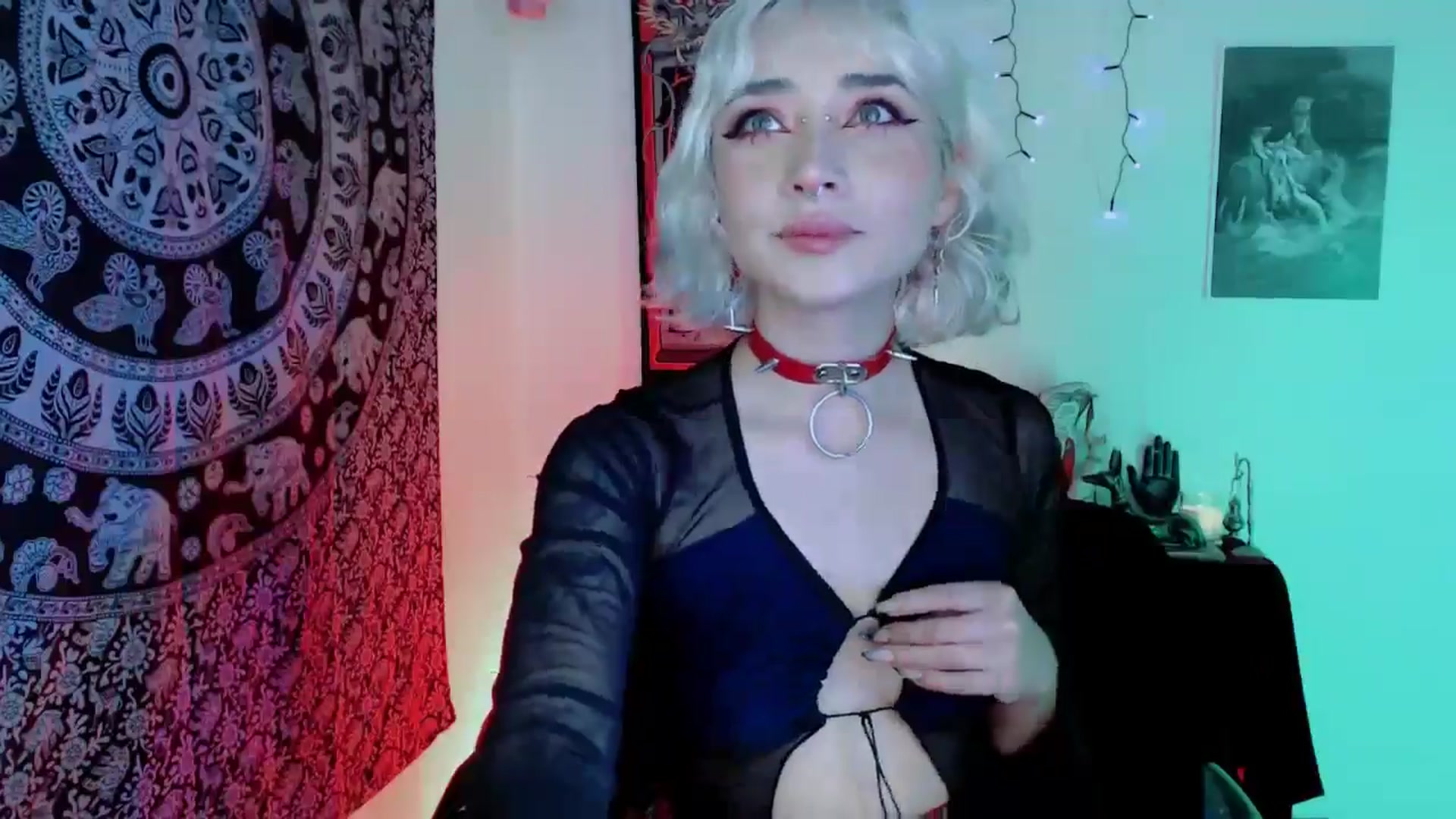Gallery image thumbnail from Petit_Haze's myfreecams stream on, 10/29/2025, 04:04 image 17 of 20