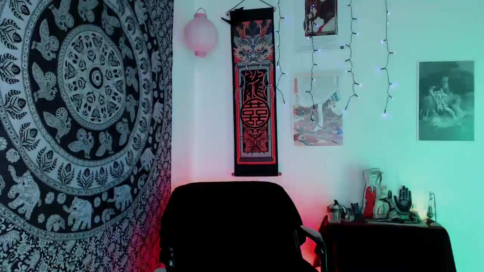Gallery image thumbnail from Petit_Haze's myfreecams stream on, 10/29/2025, 05:38 image 17 of 20