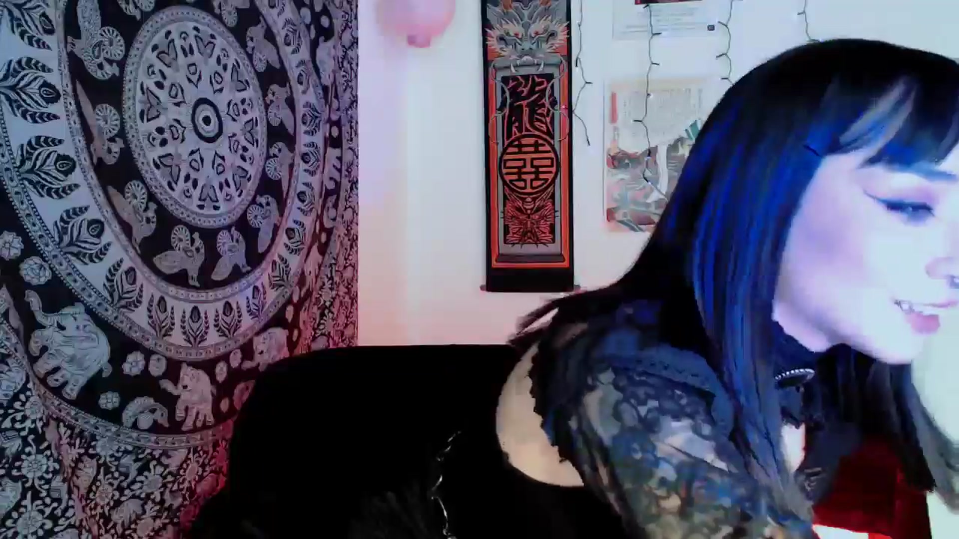 Gallery image thumbnail from Petit_Haze's myfreecams stream on, 10/31/2025, 07:59 image 12 of 20